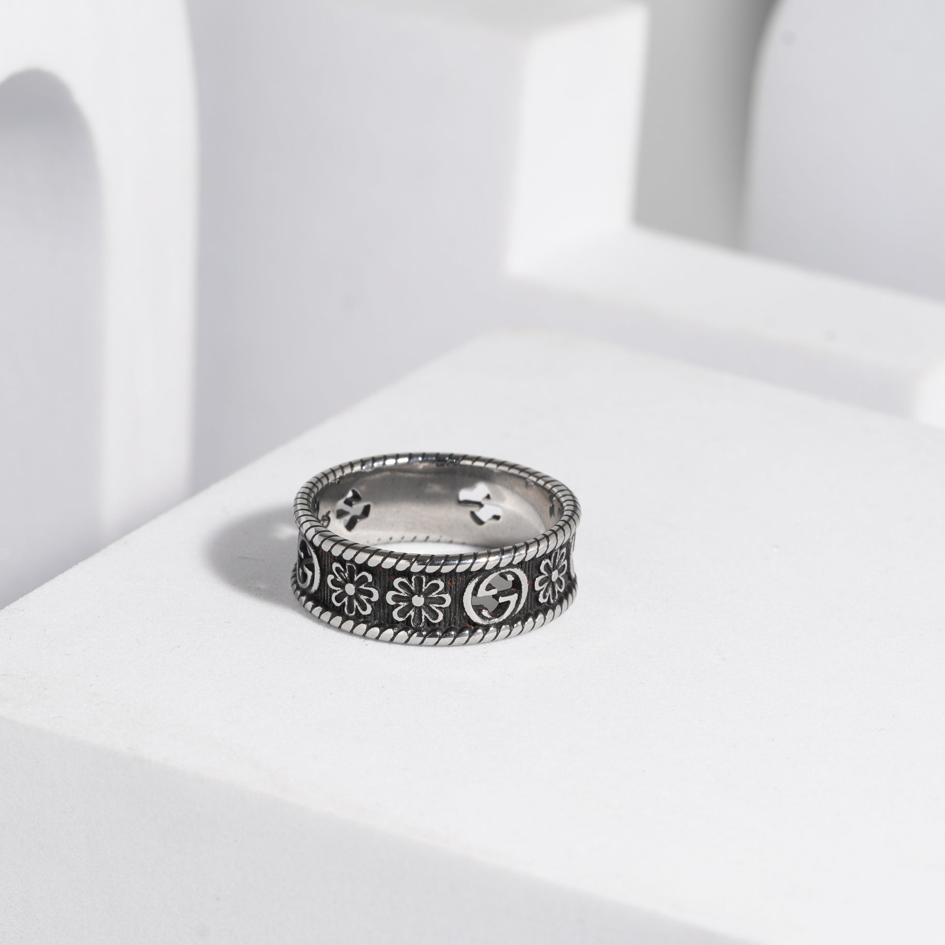 577 Oxidised Ring For Men