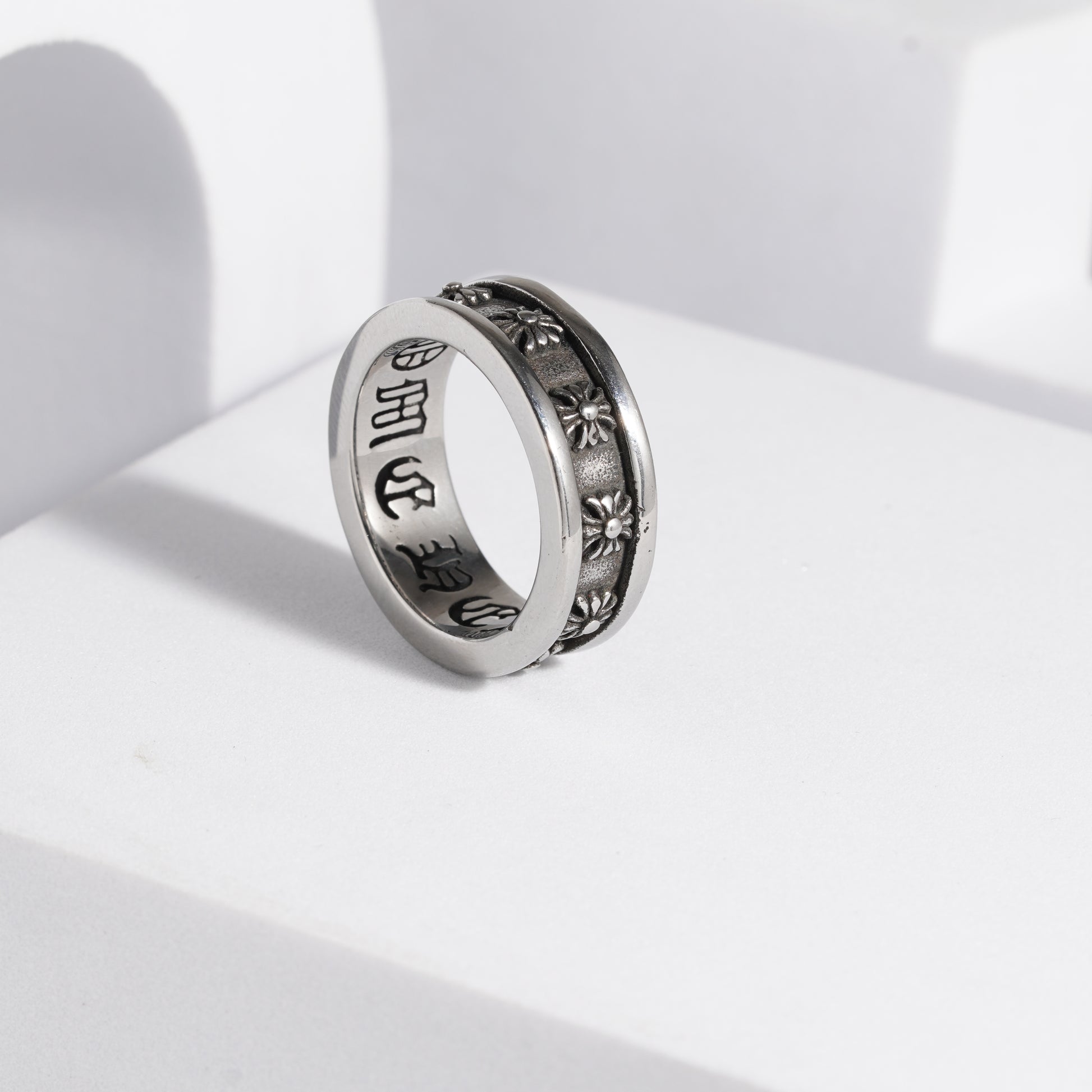 177 Oxidised Ring For Men