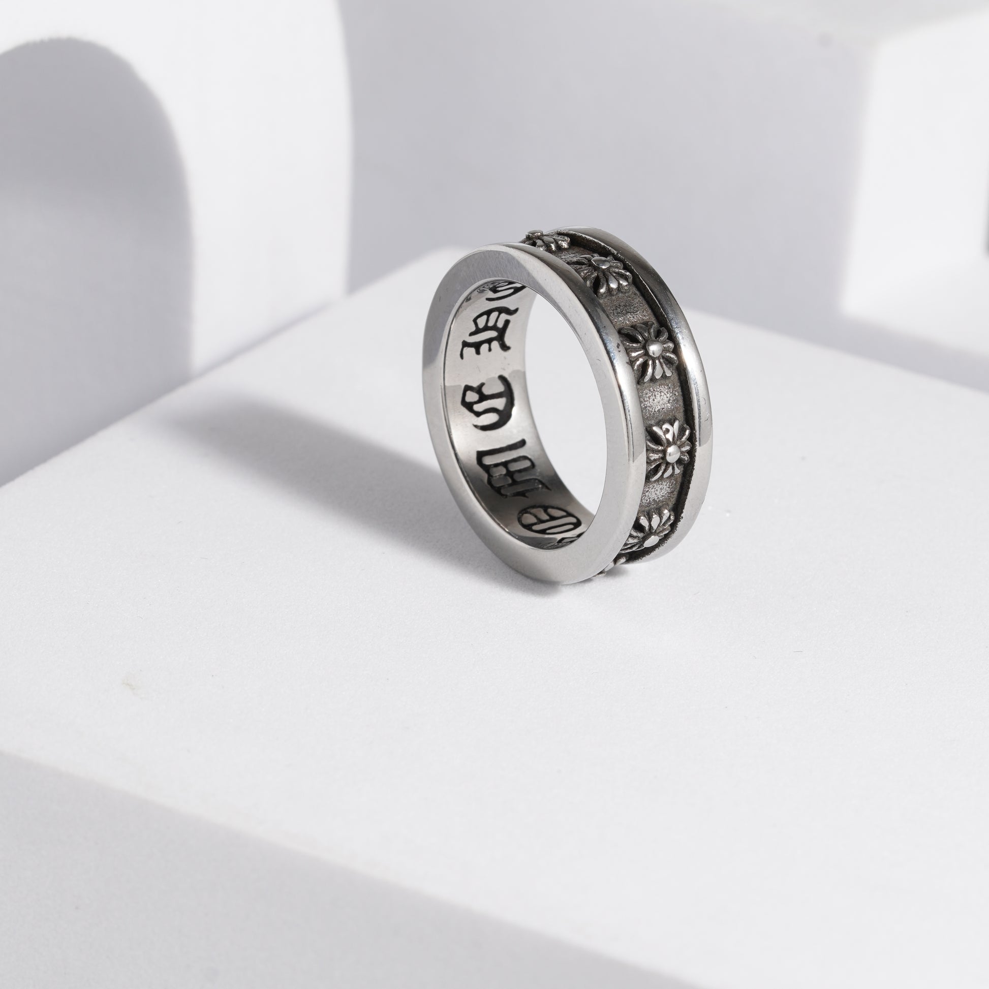 177 Oxidised Ring For Men