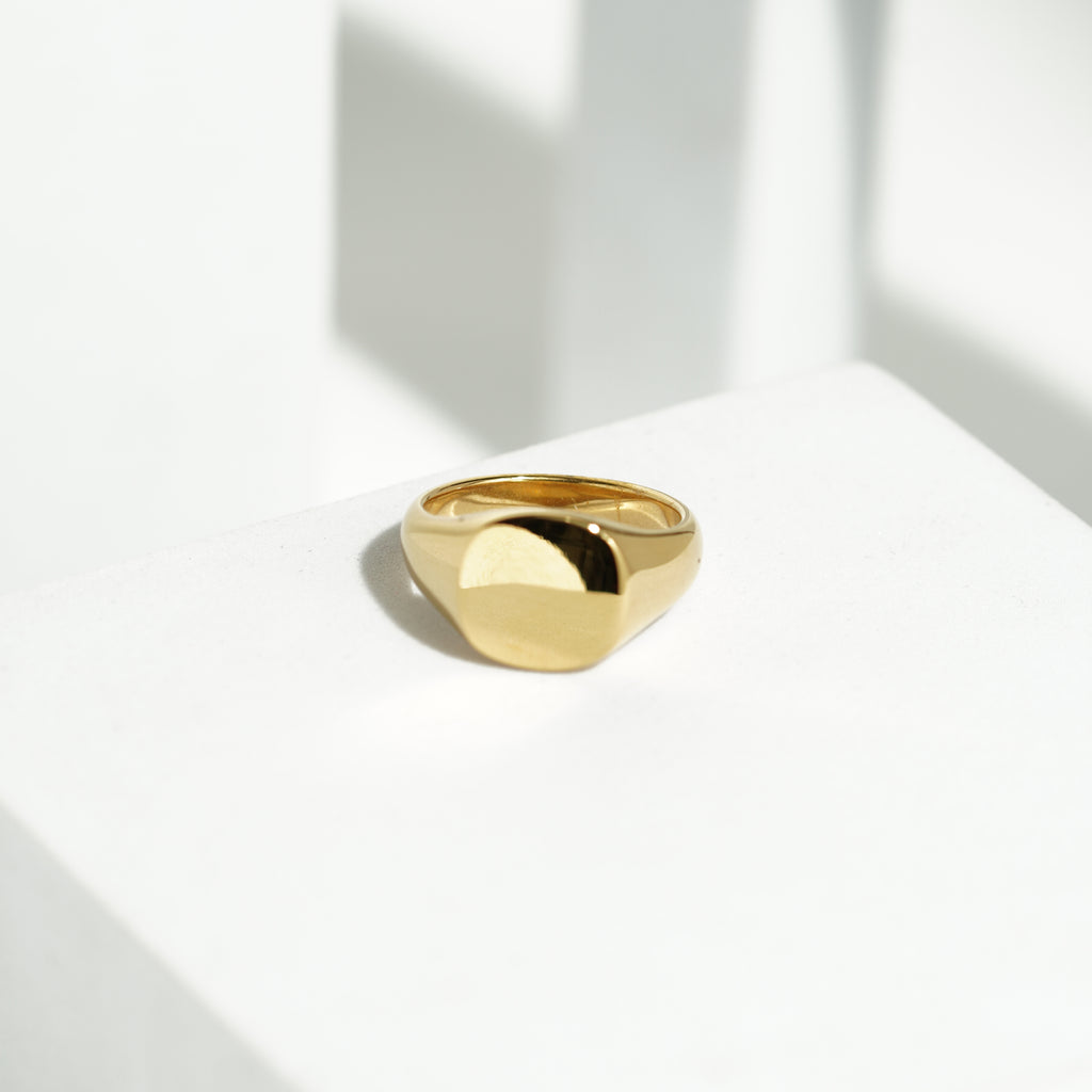 660 Polished Silver Signet Ring