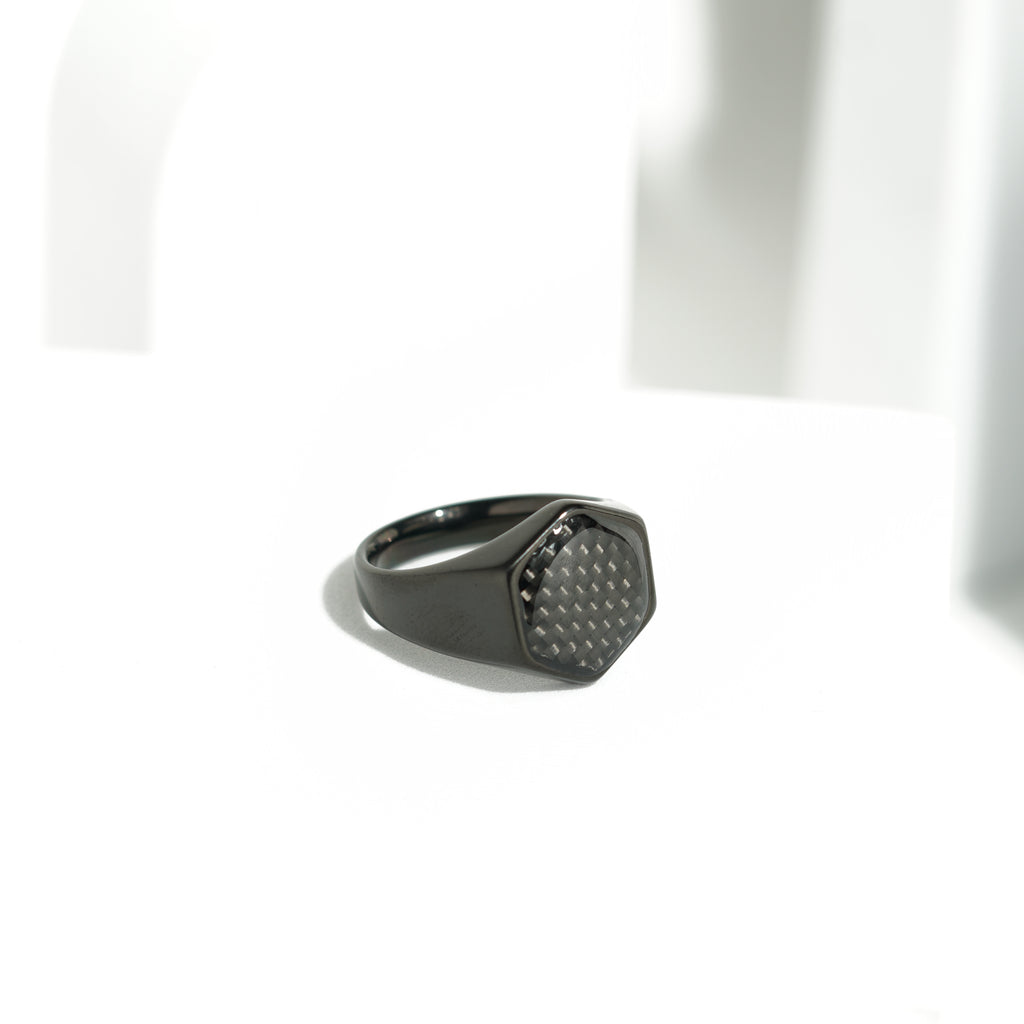 447 Black Hexagonal Patterned Ring