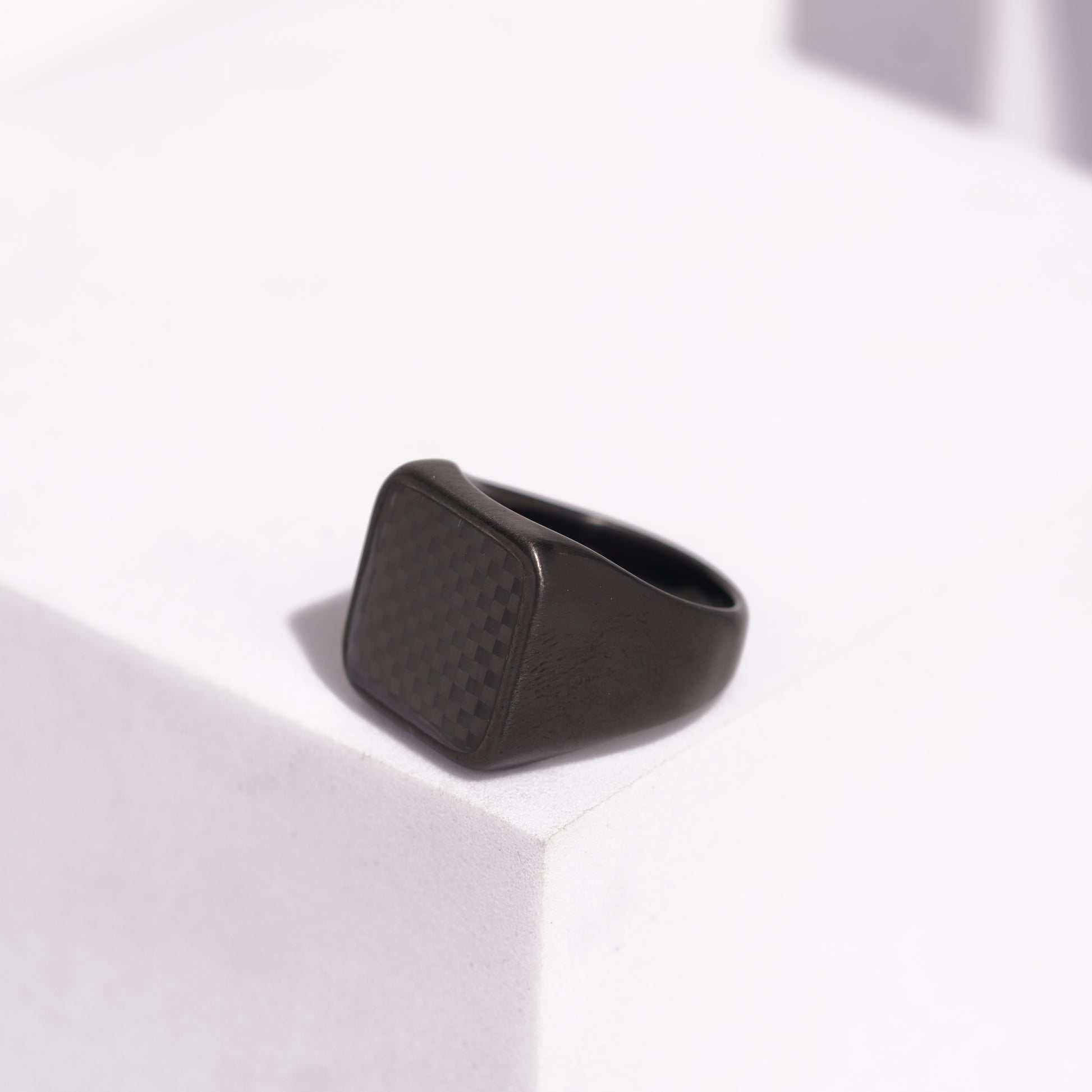 426 black pattern ring