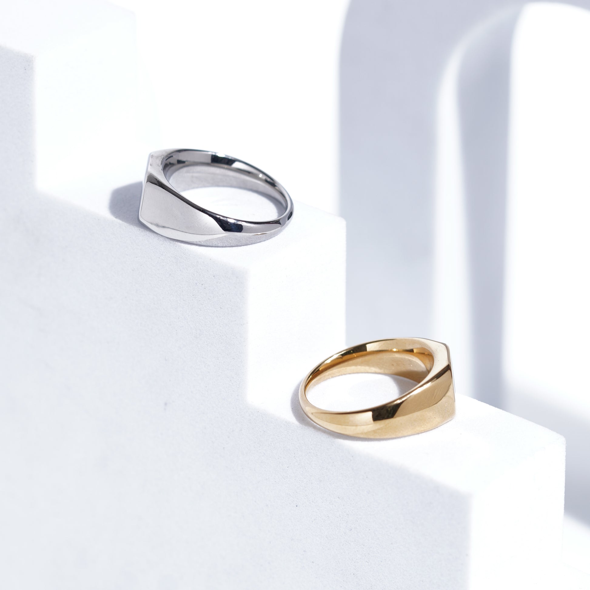 (51) Multicolour electroplated rings