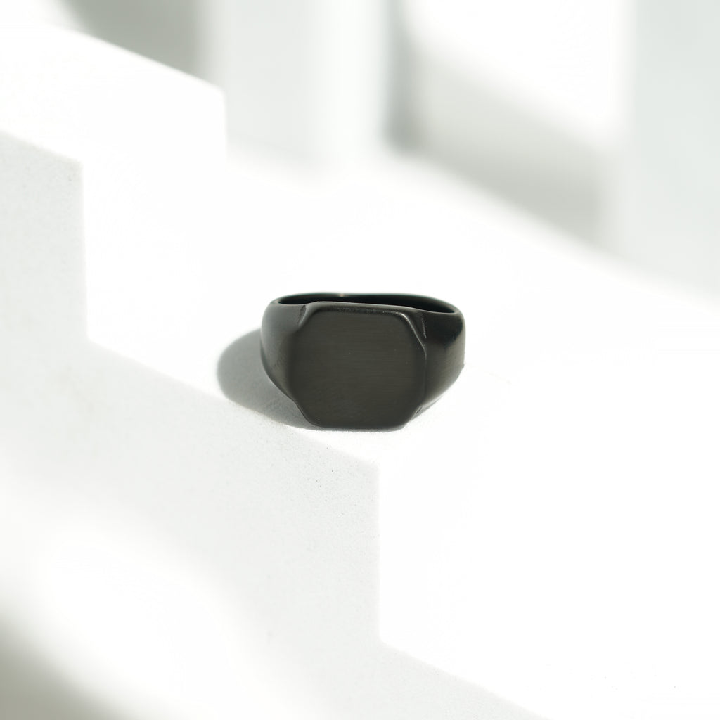 (828) Bold black mens ring