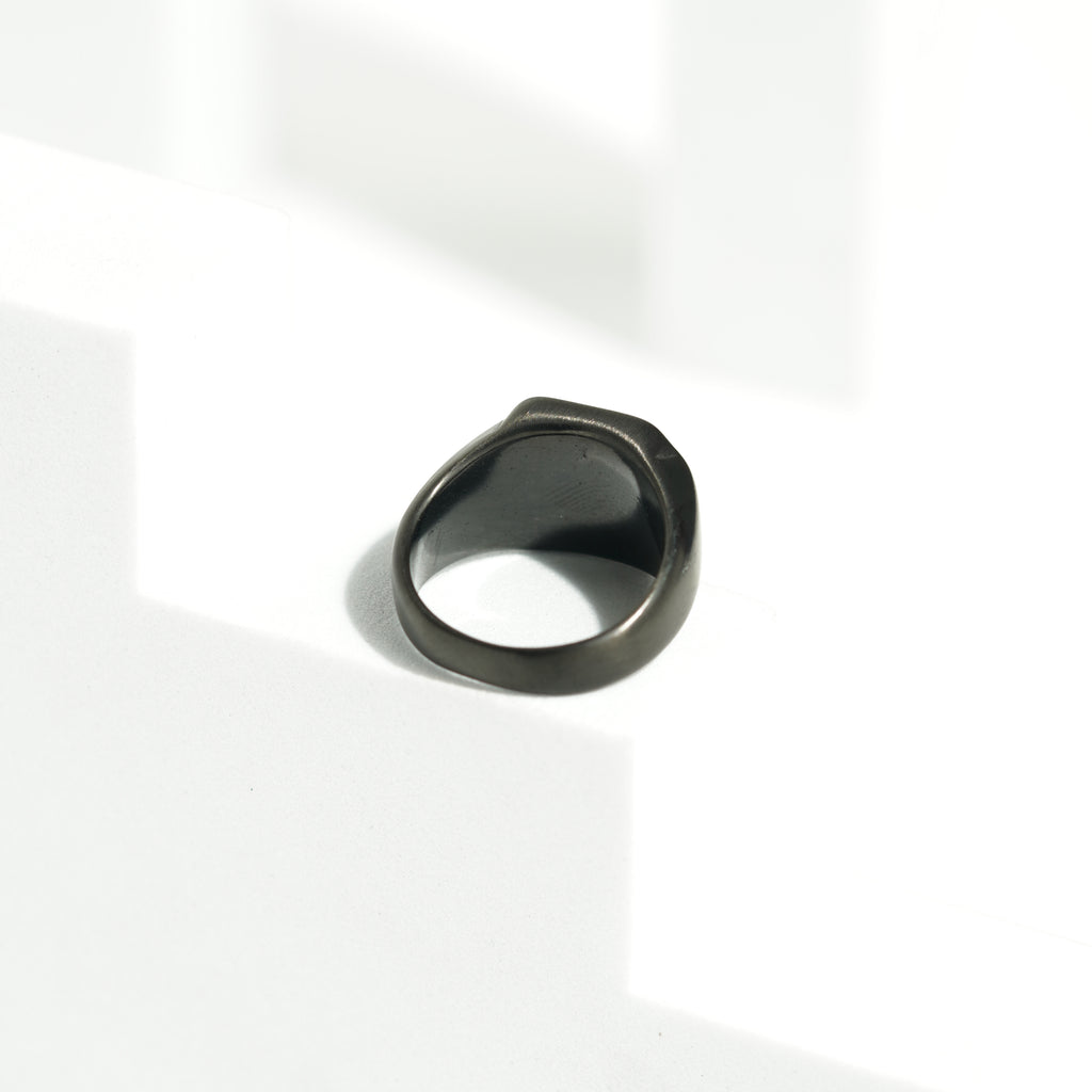 (828) Bold black mens ring
