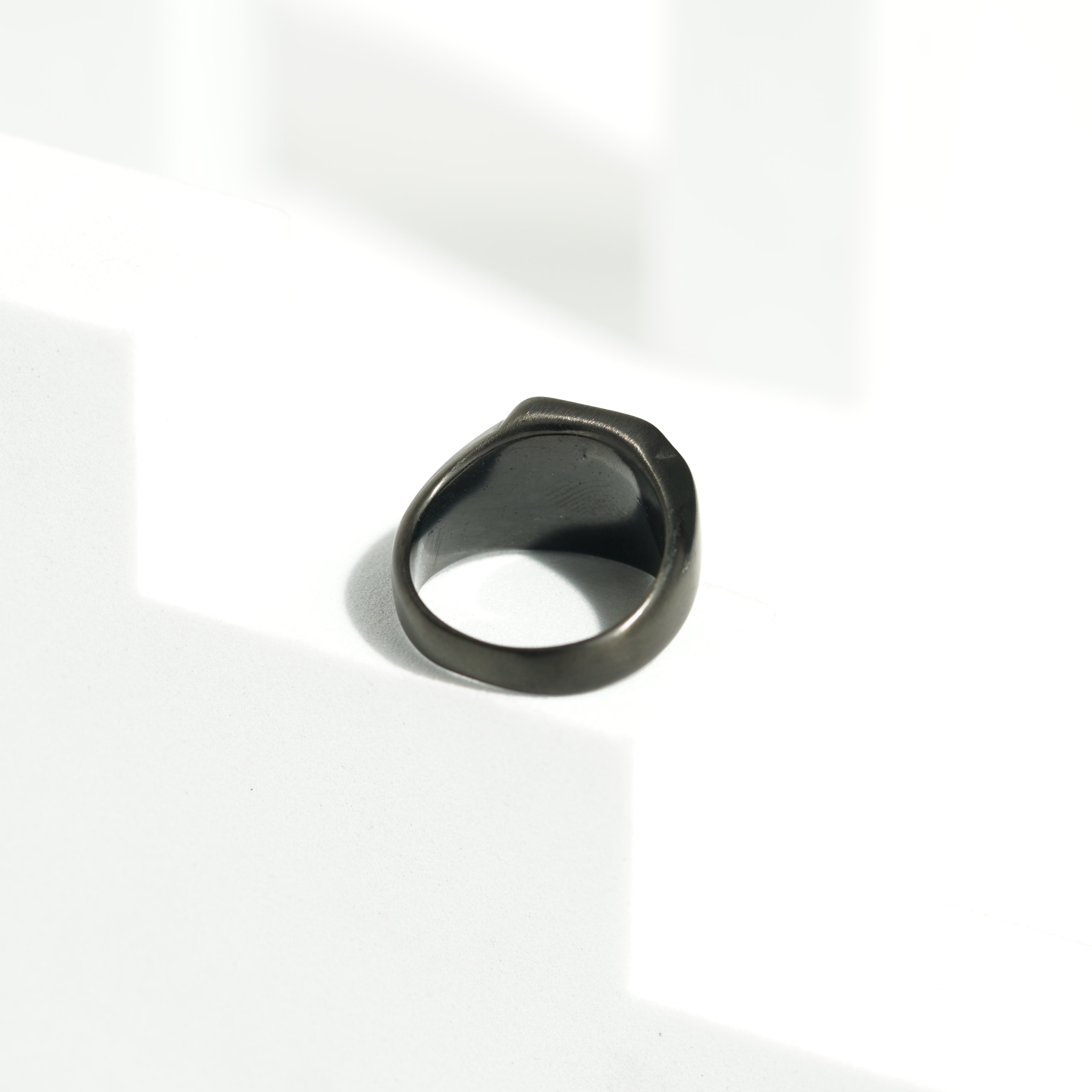 (828) Bold black mens ring