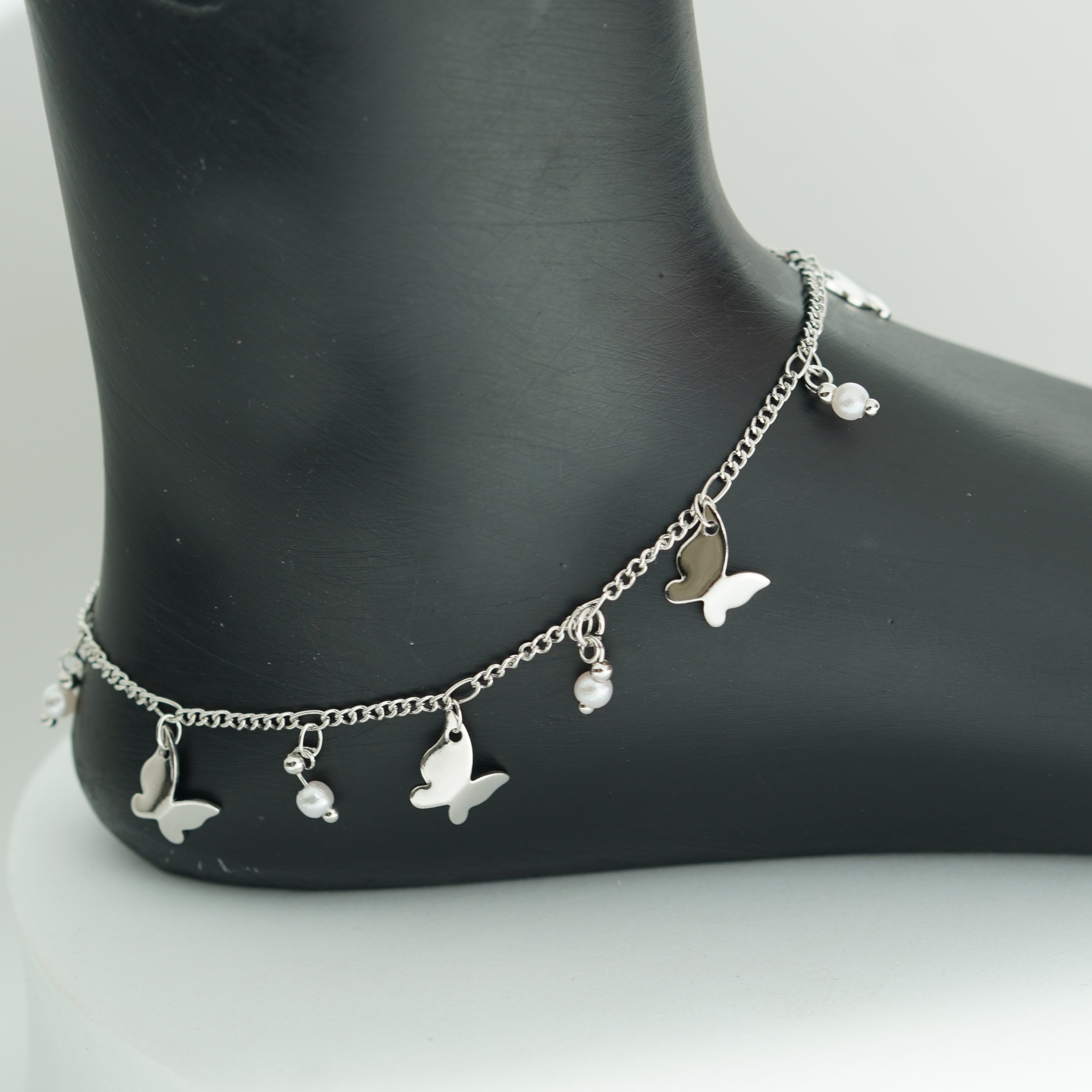 (1D) BUTTERFLY PEARL ANKLET