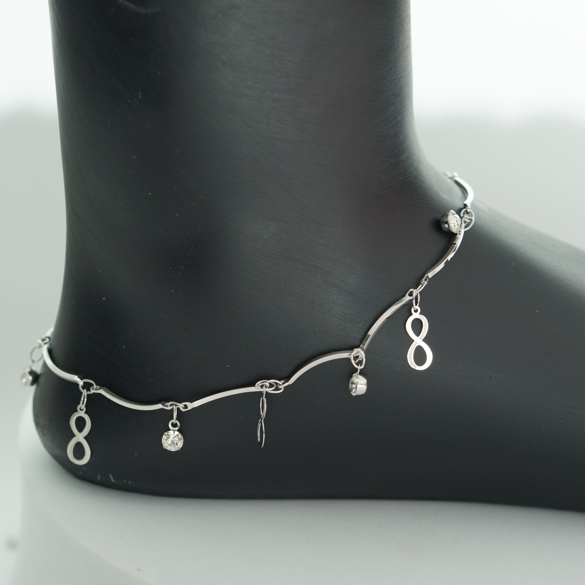 (8D) CHARMING ANKLET