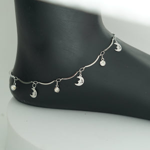 (6A) MOON DESIGNED ANKLET