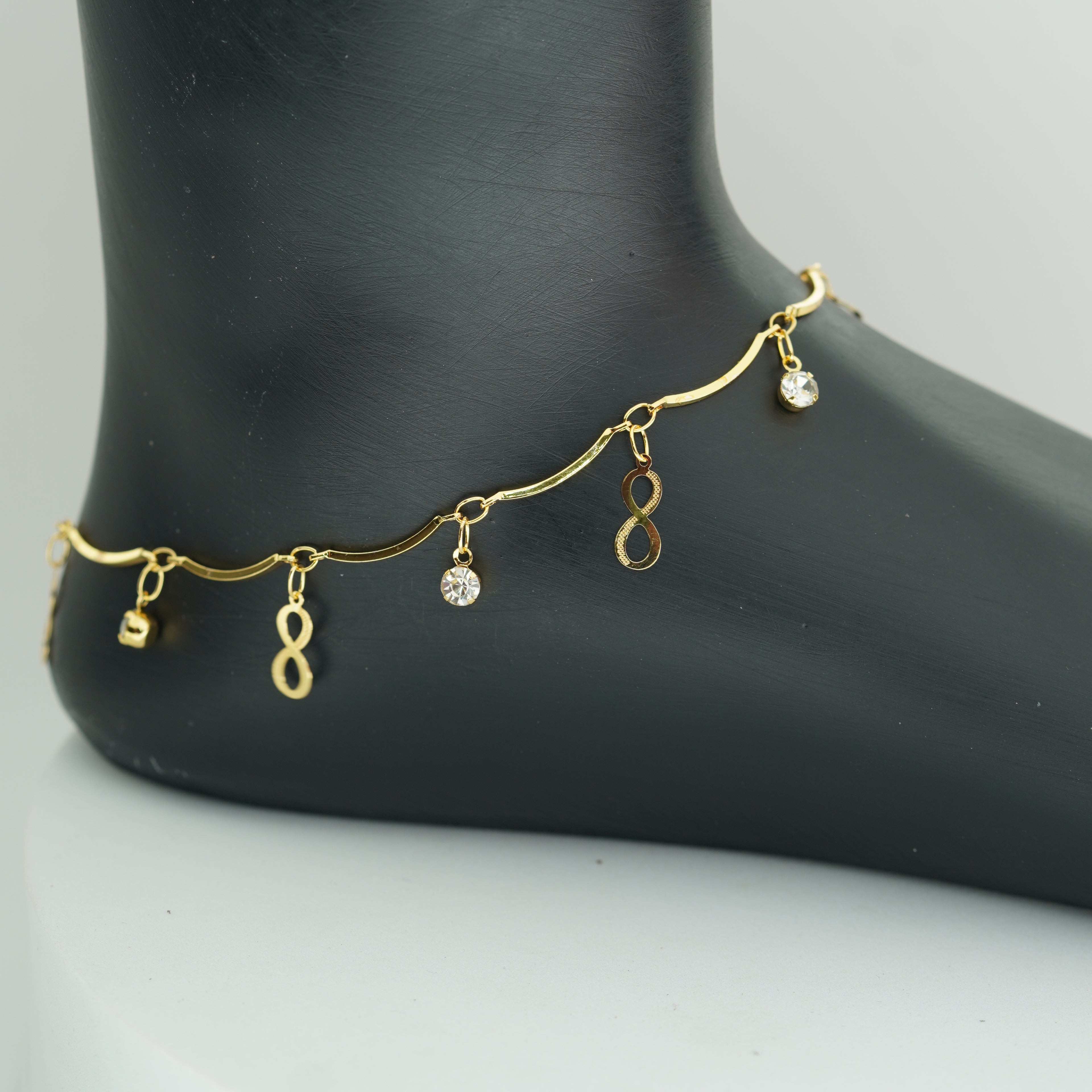 (8D) CHARMING ANKLET