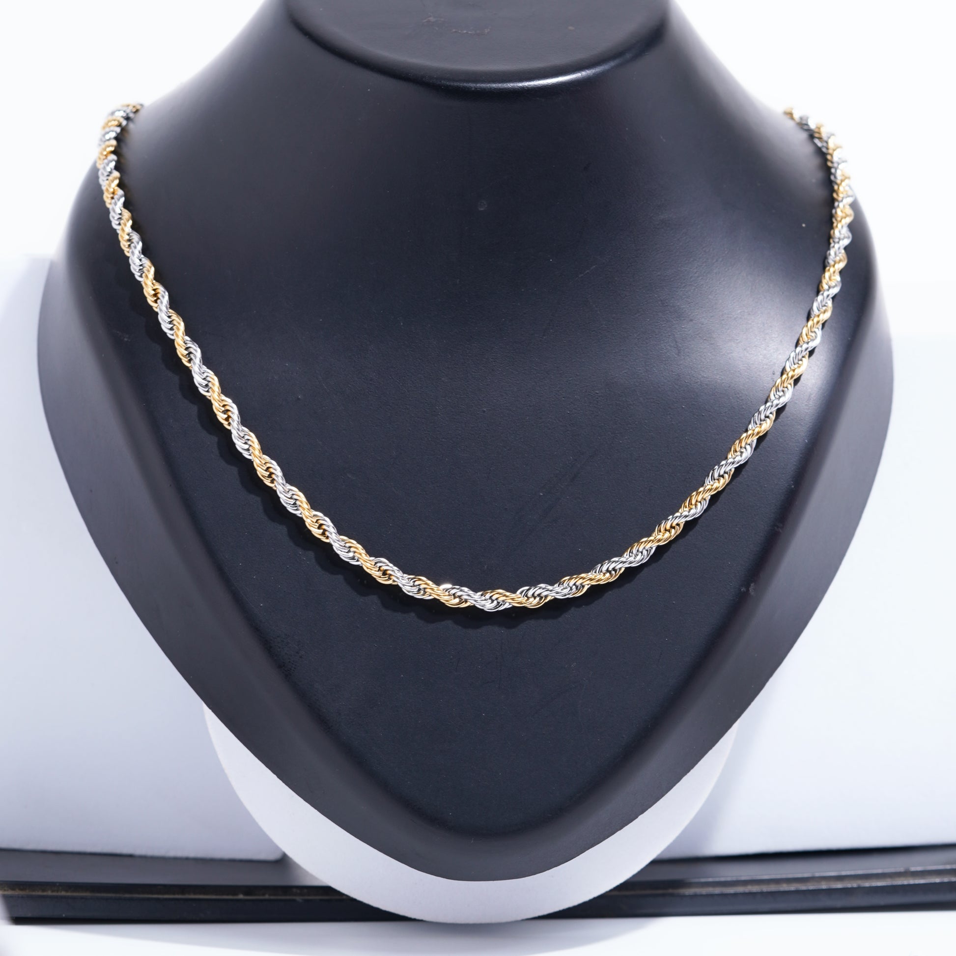 multicolour stainless steel chain