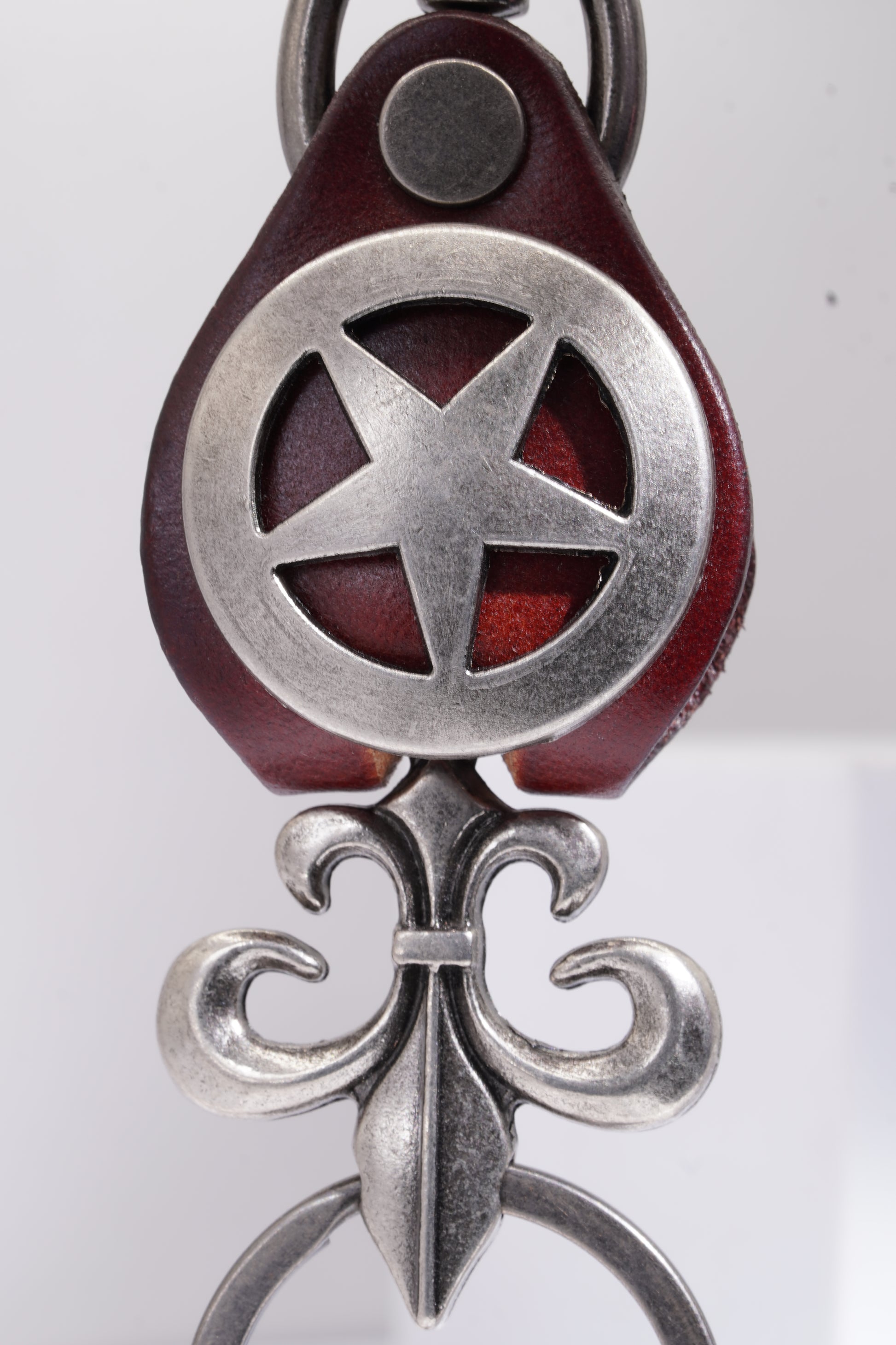 Sophisticated And Premium Pure Leather Handicraft Keychains
