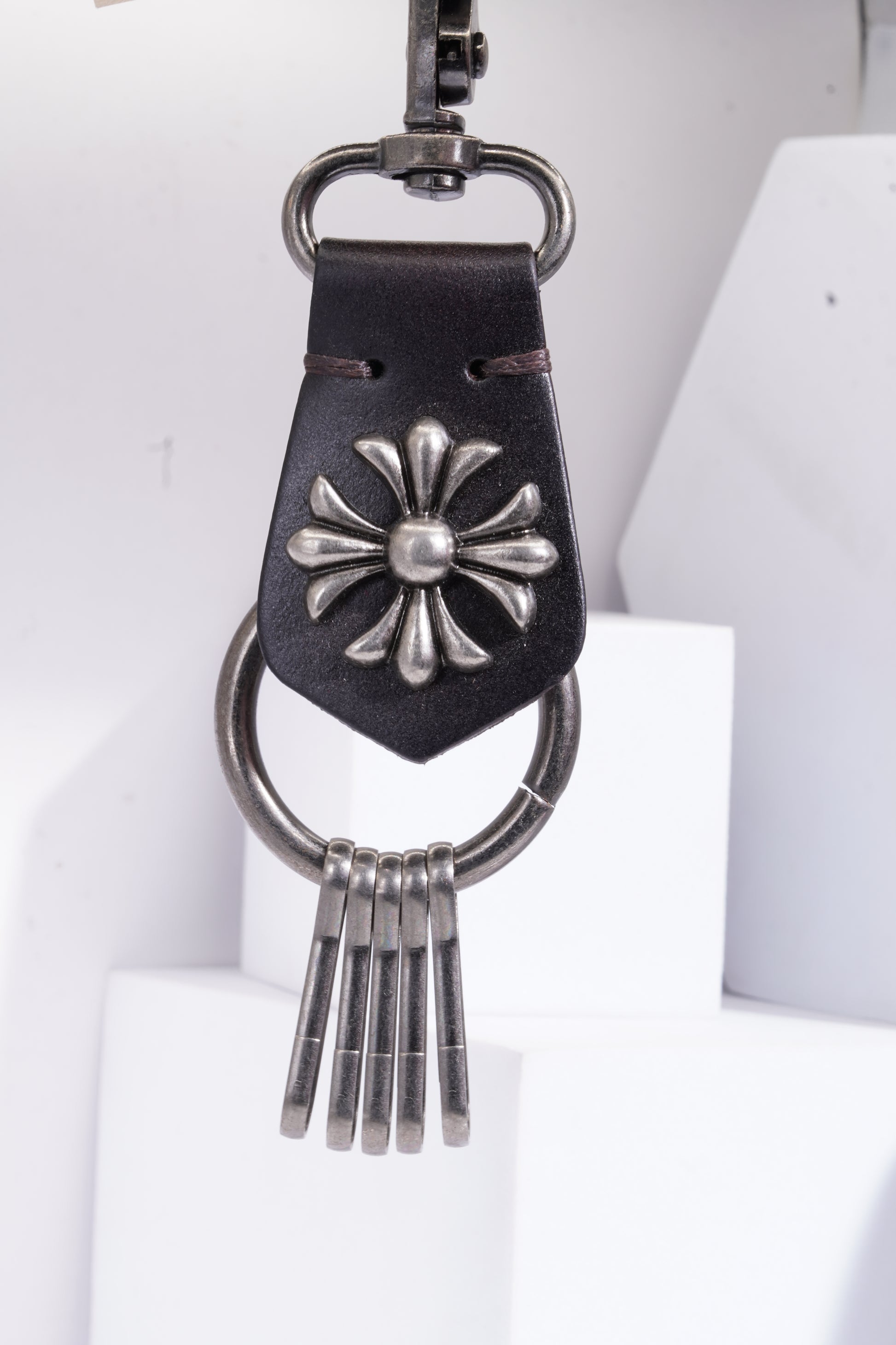 Sophisticated And Premium Pure Leather Handicraft Keychains