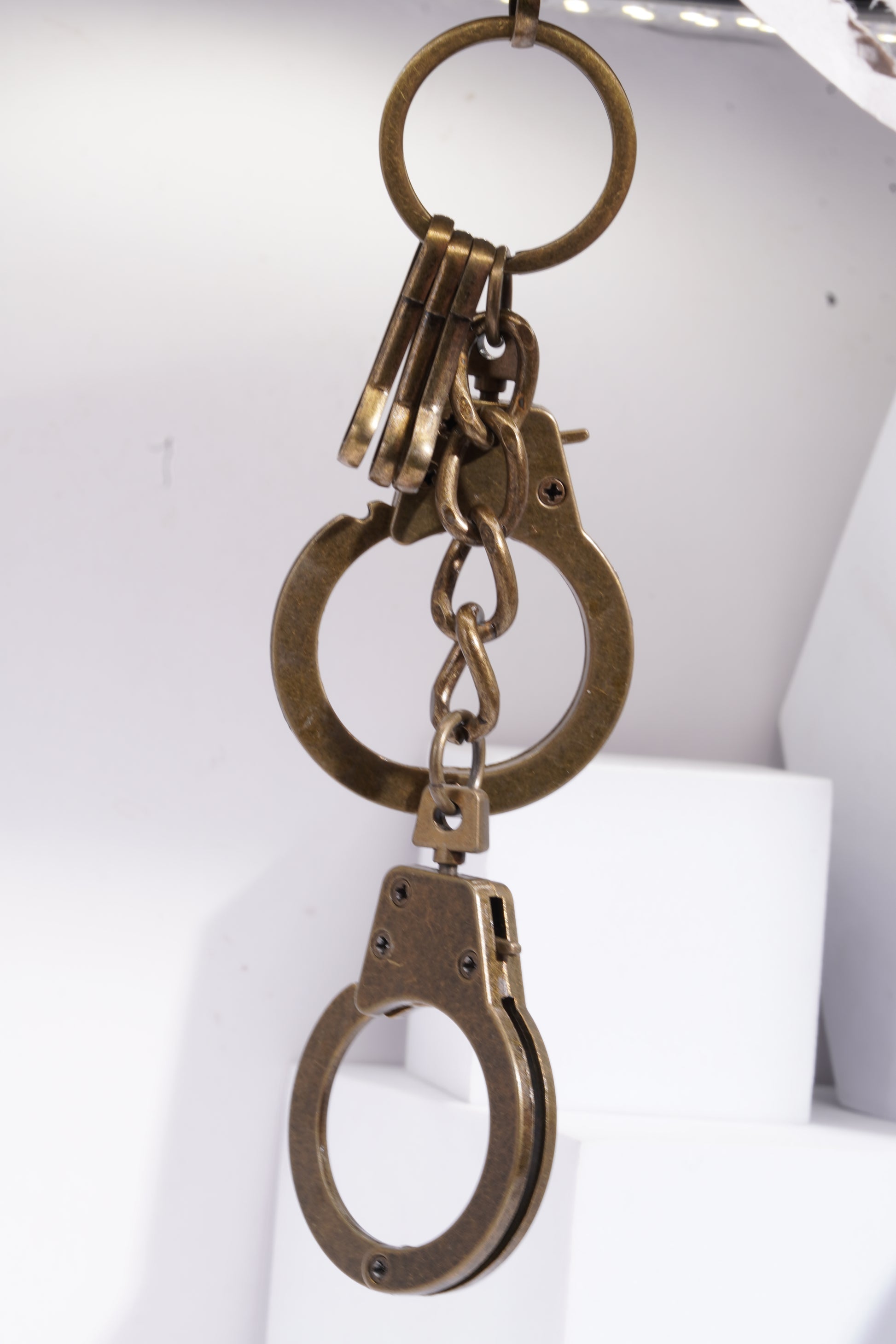 Sophisticated And Premium Stainless steel double hand cuffs Keychains