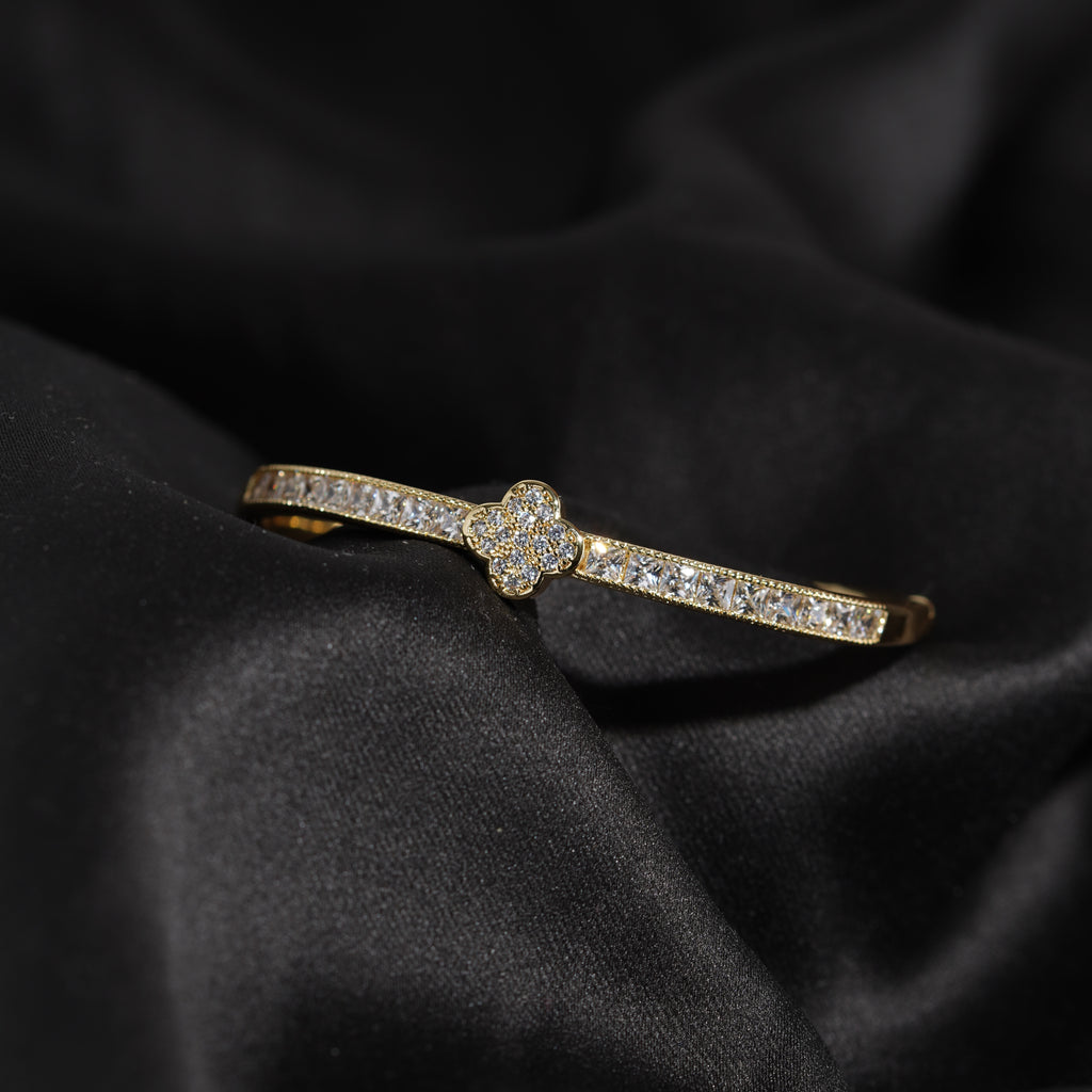 Premium Gold-Plated Clover Leaf Stone Ladies Kada