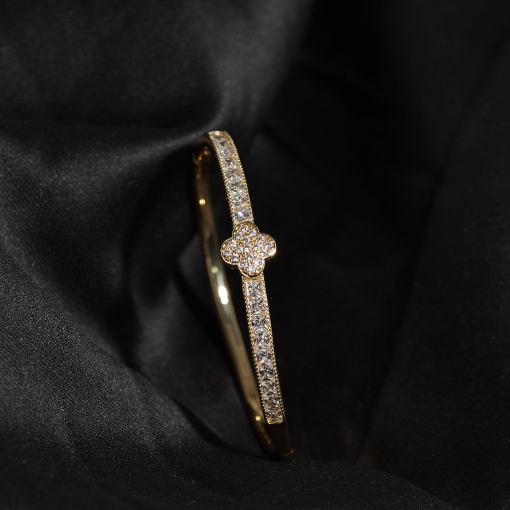 Premium Gold-Plated Clover Leaf Stone Ladies Kada