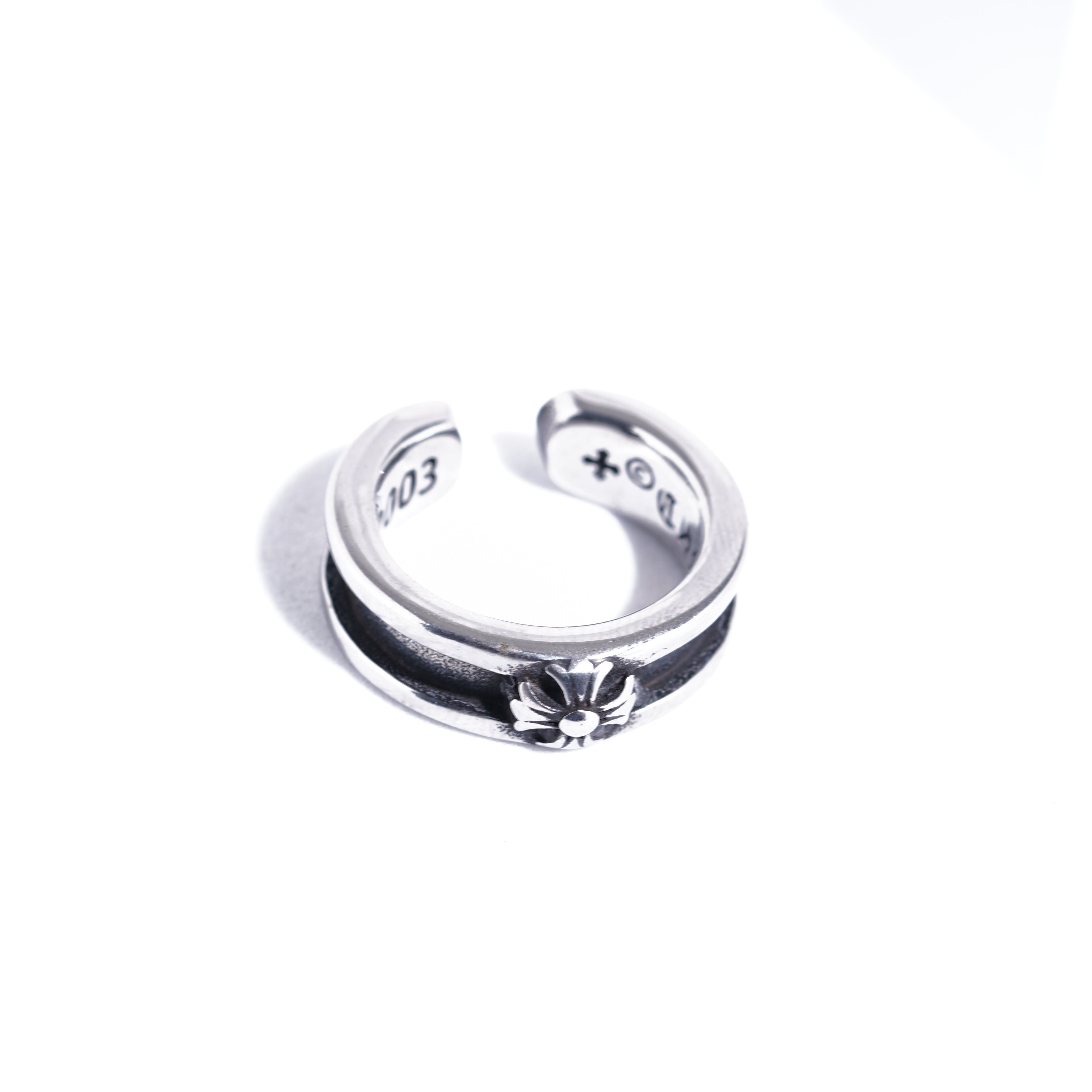 The Vesper Vault — Gothic Cross Chrome Ring (212)