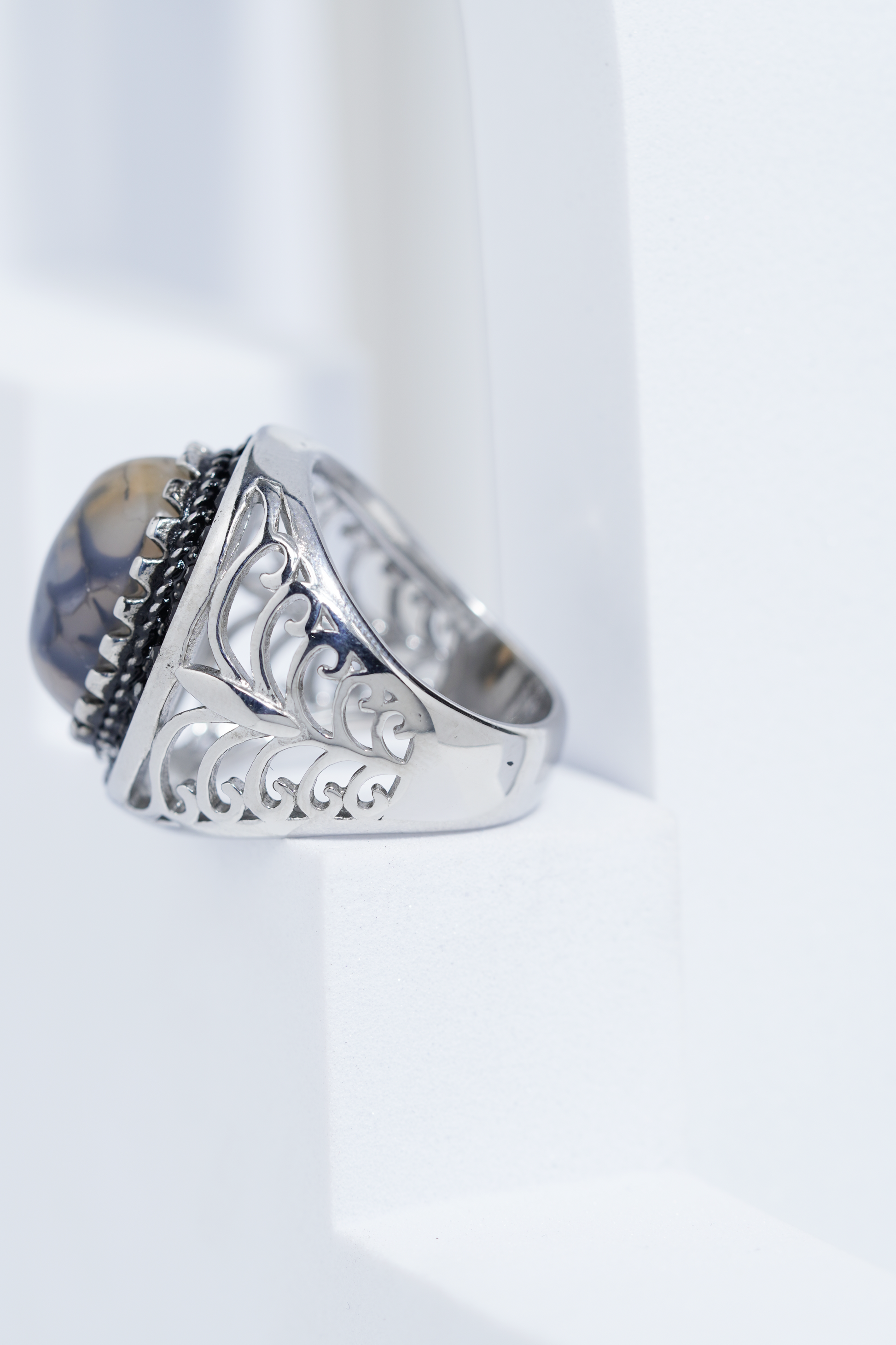 Sliver Oval Shape Stone Ring for Men worldjewel.in men's ring