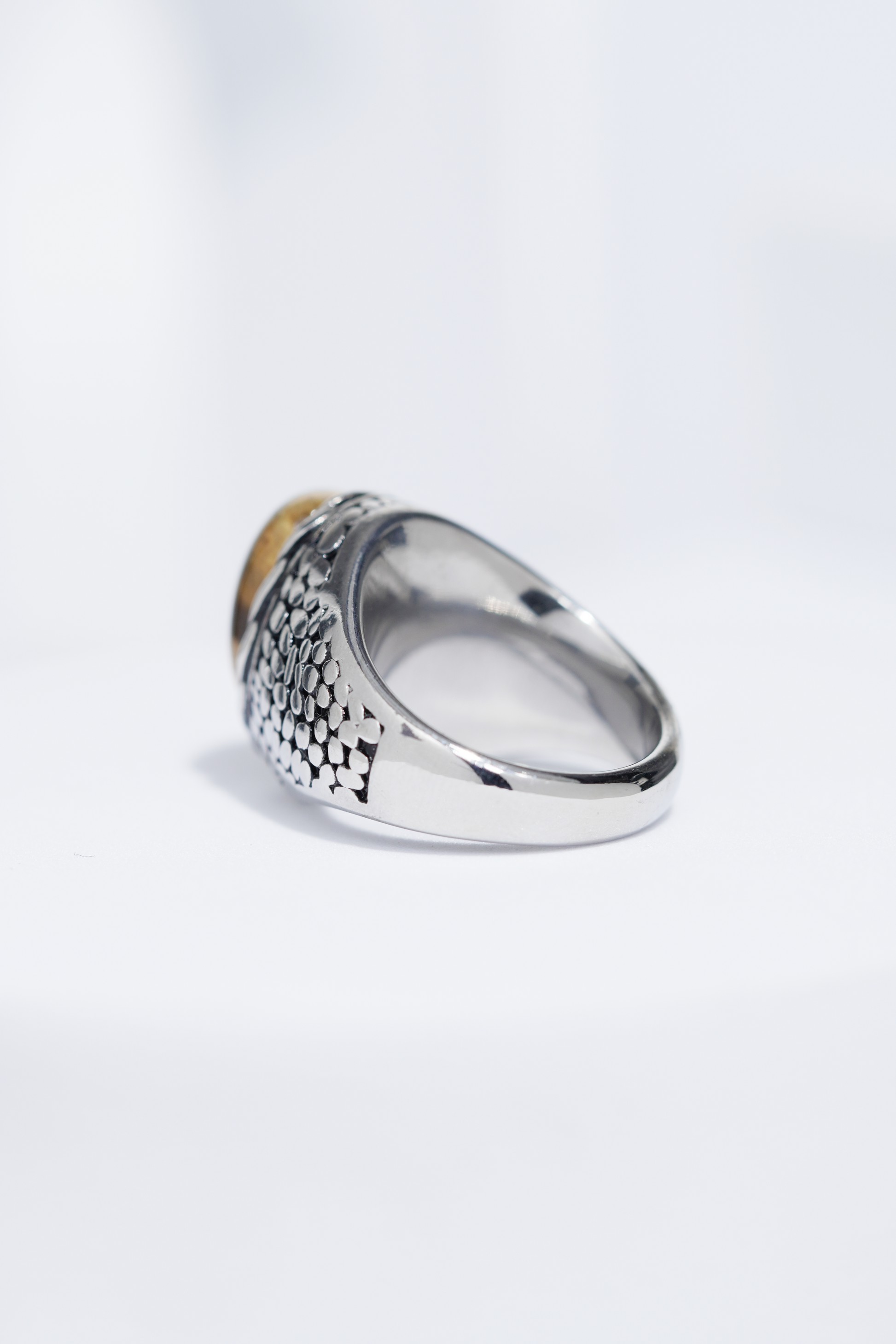 Wooden Textured Jem Turkish Ring For Men. worldjewel.in men's ring