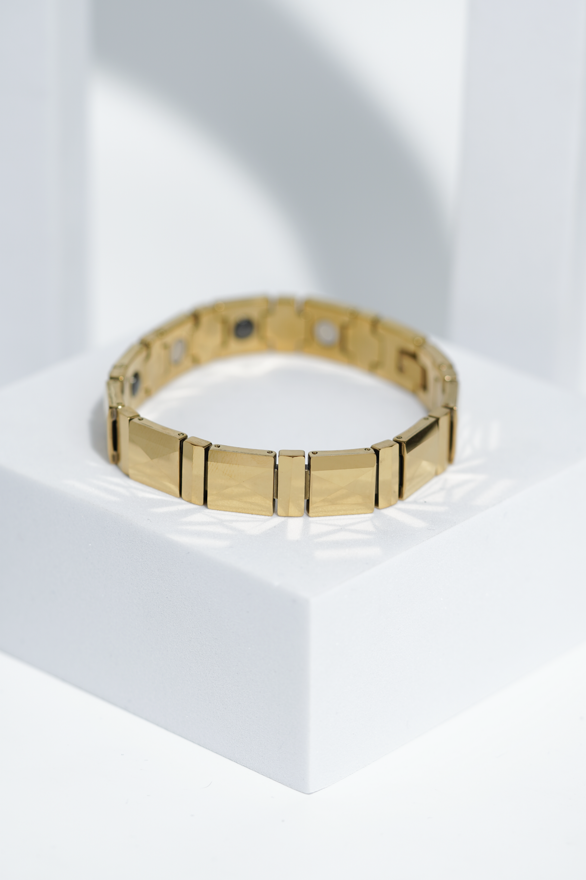 Golden Grace - Ceramic bracelet for men. worldjewel.in men's bracelets