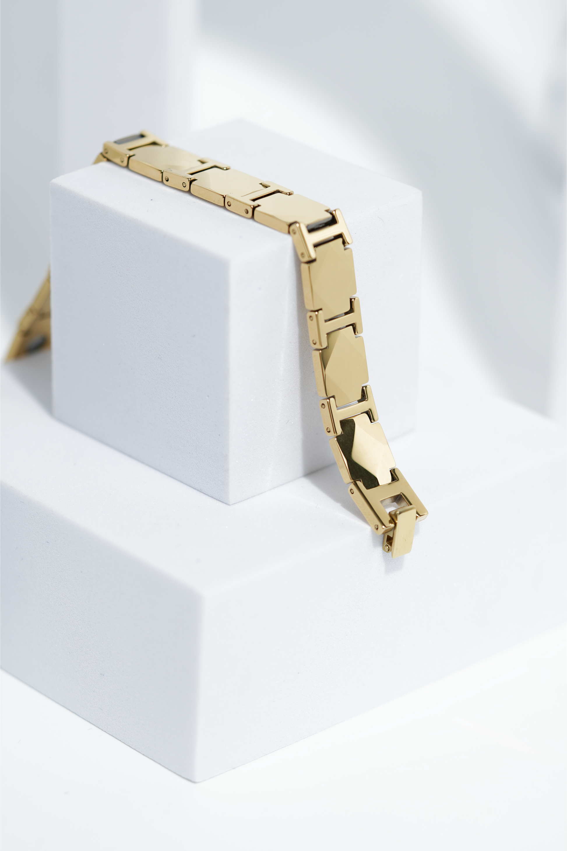 Earth Glow  - Ceramic bracelet for men. worldjewel.in men's bracelets