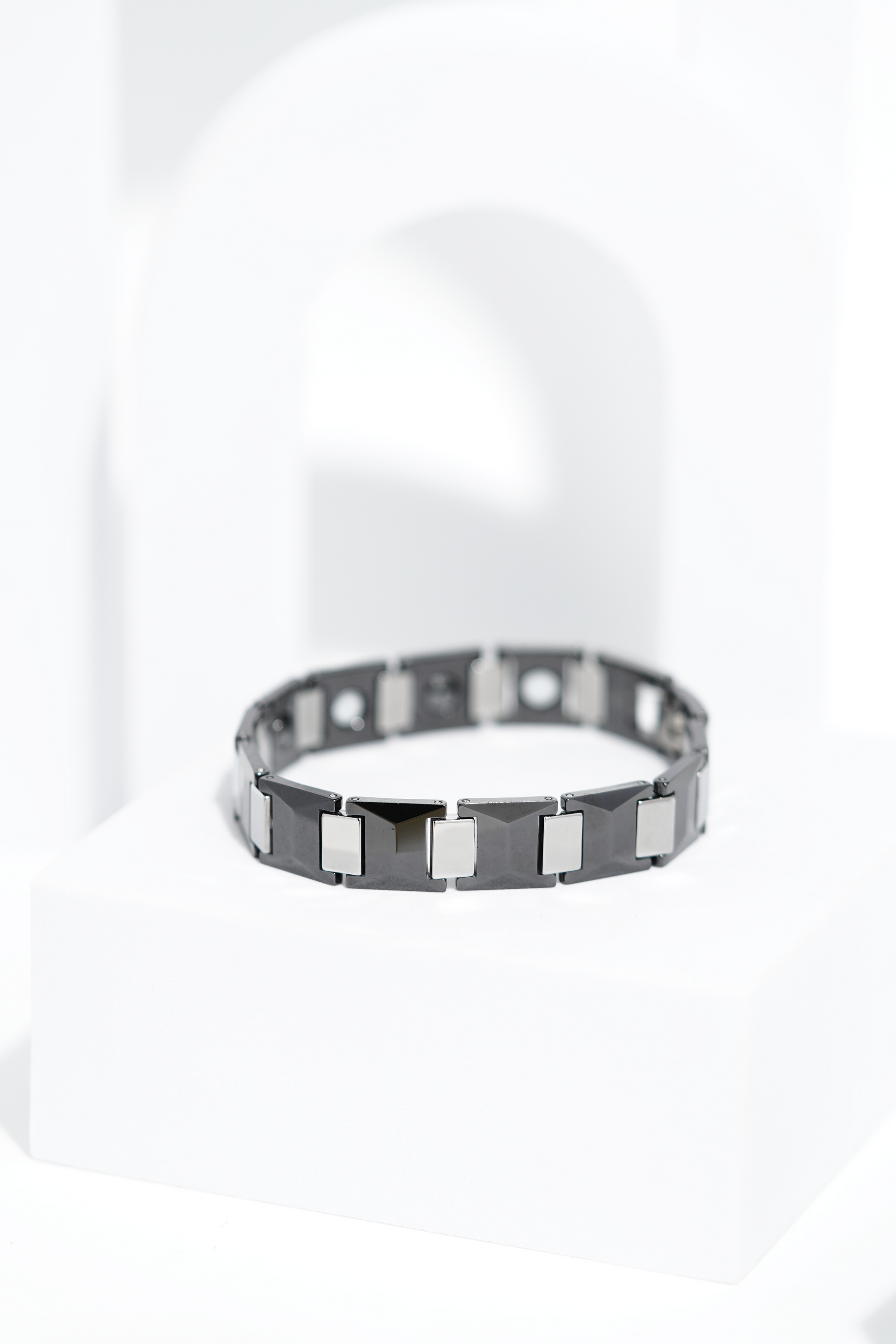 CeramiCurve - Ceramic bracelet for men. worldjewel.in men's bracelets