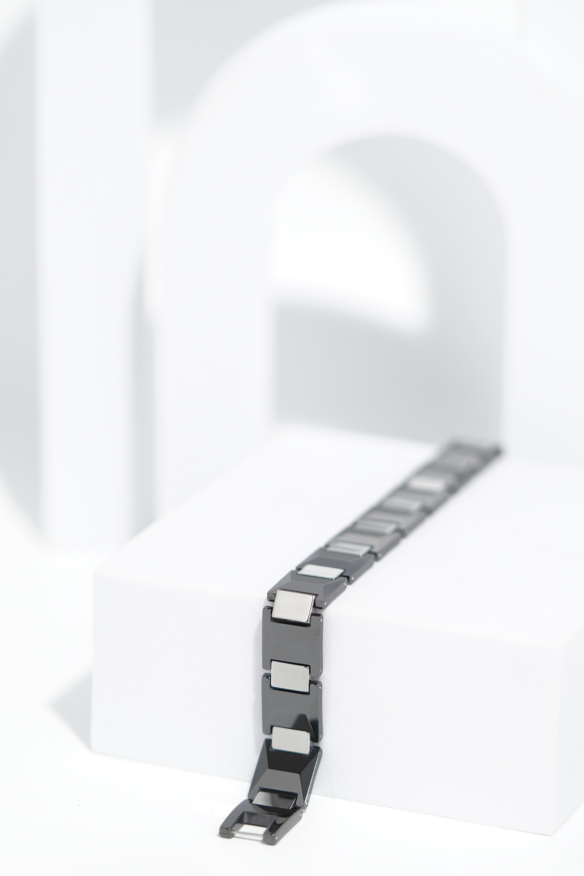 CeramiCurve - Ceramic bracelet for men. worldjewel.in men's bracelets