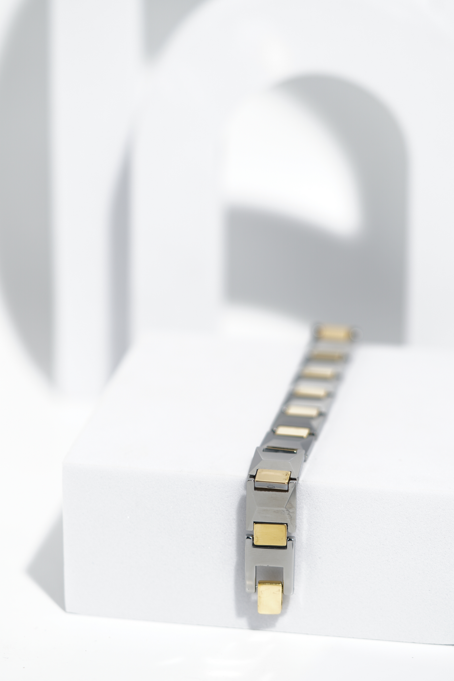 Forma - Ceramic bracelet for men. worldjewel.in men's bracelets