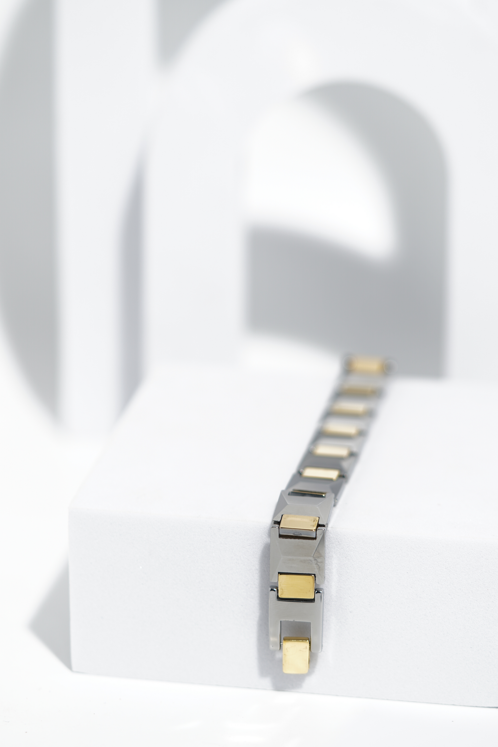 Forma - Ceramic bracelet for men. worldjewel.in men's bracelets