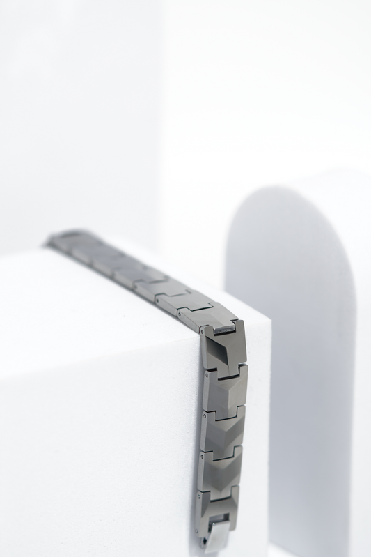 TrueForm - Ceramic bracelet for men. worldjewel.in men's bracelets