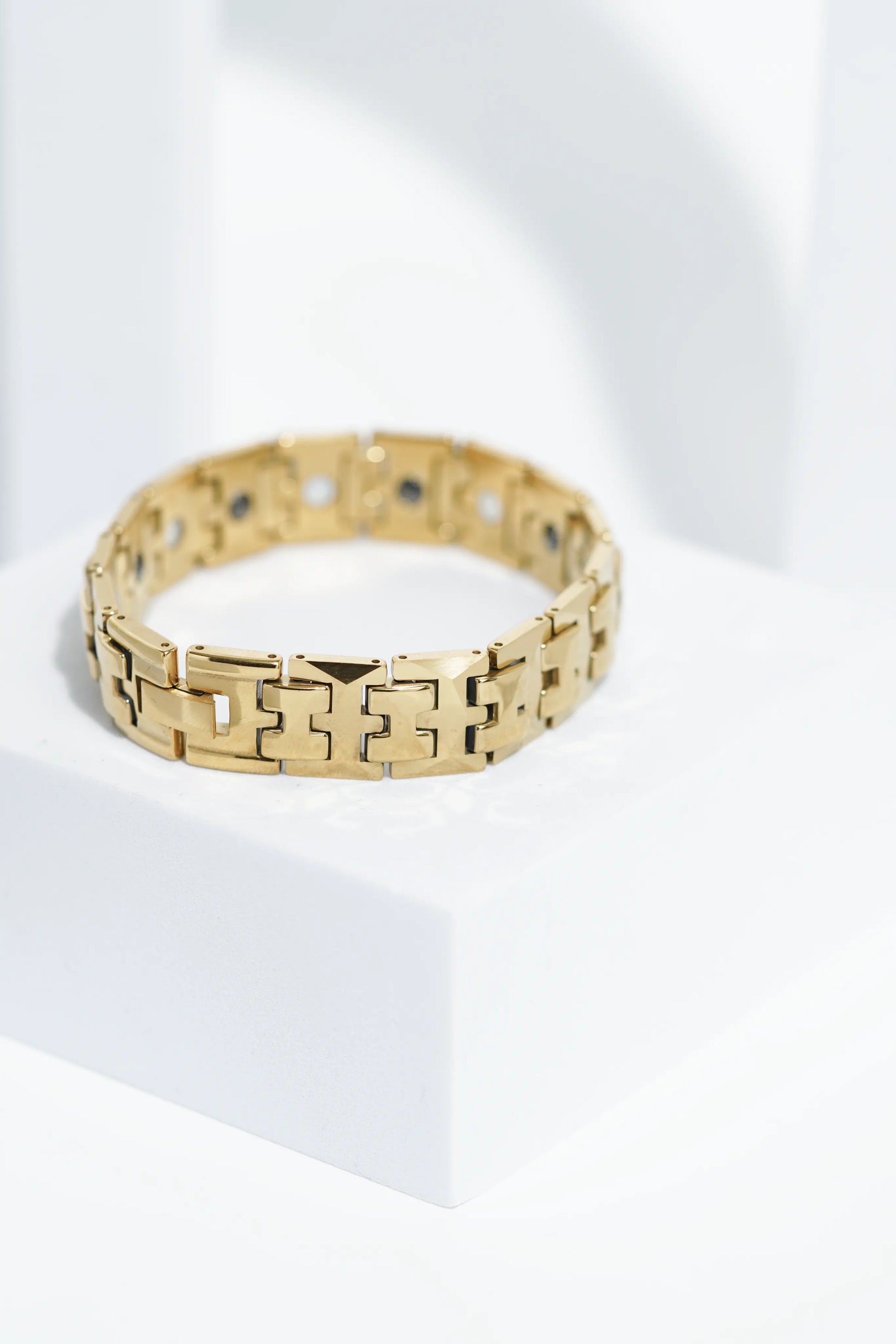 Desert Bloom - Ceramic bracelet for men. worldjewel.in men's bracelets