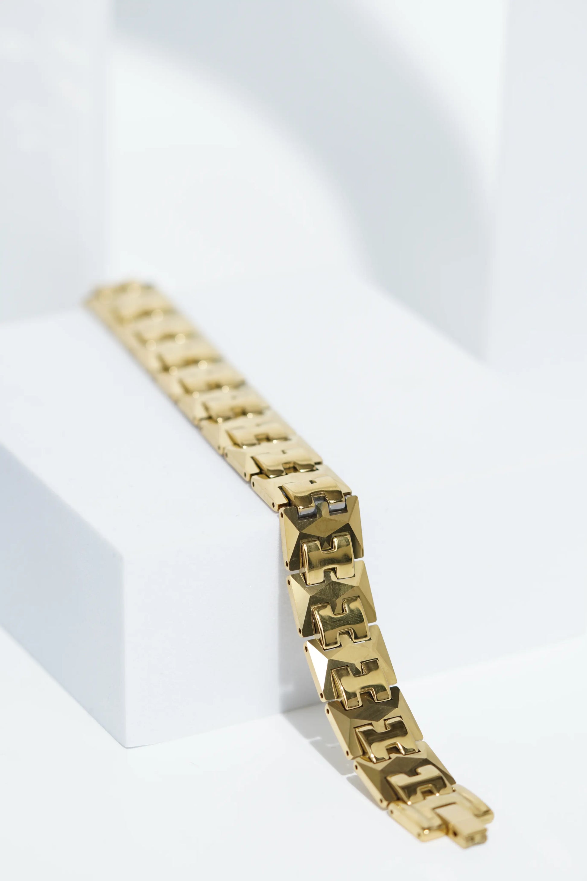 Desert Bloom - Ceramic bracelet for men. worldjewel.in men's bracelets