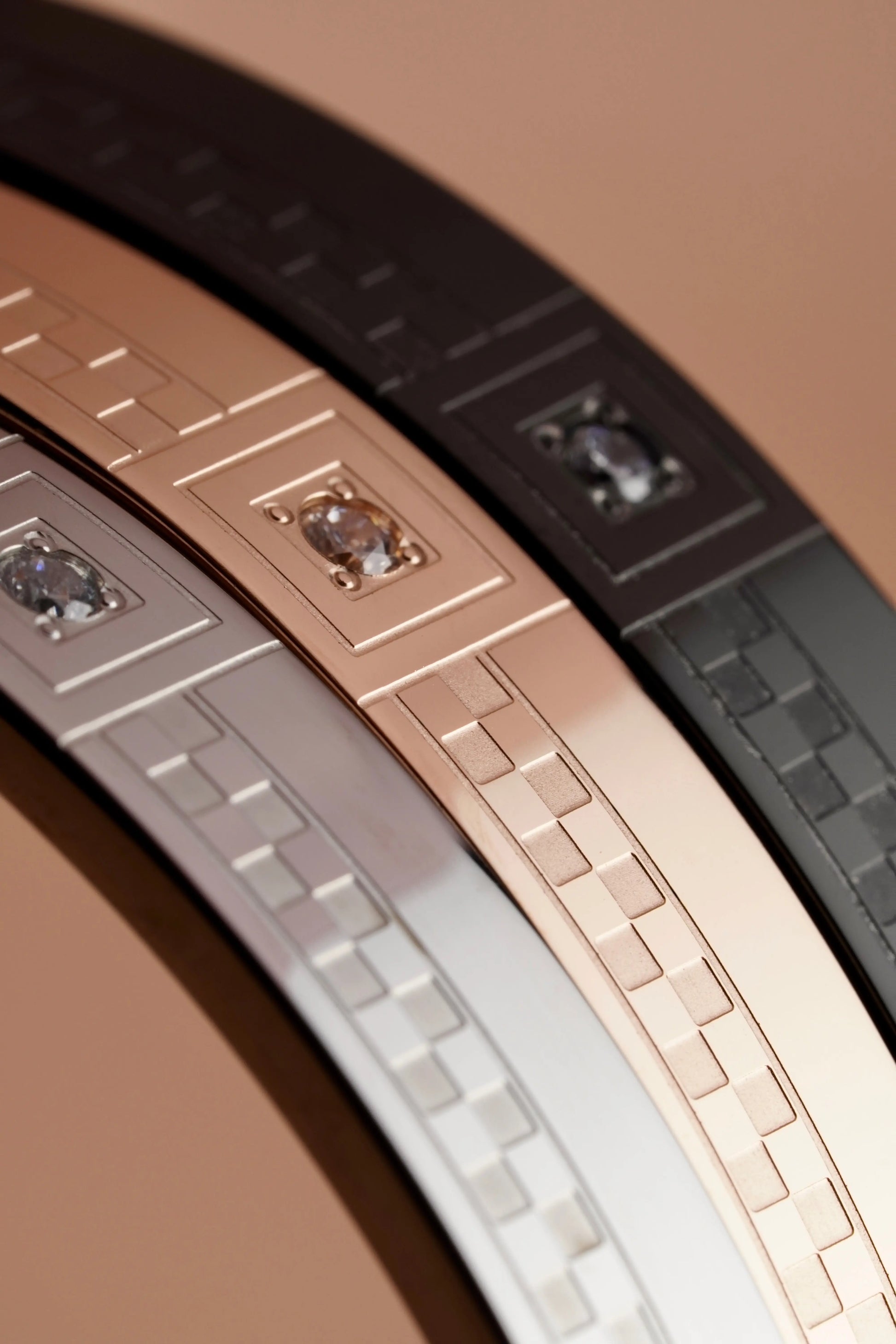 Diamond sleek pattern kada | Stainless Steel bracelet for men's | Anti-Tarnish. - worldjewel.in
