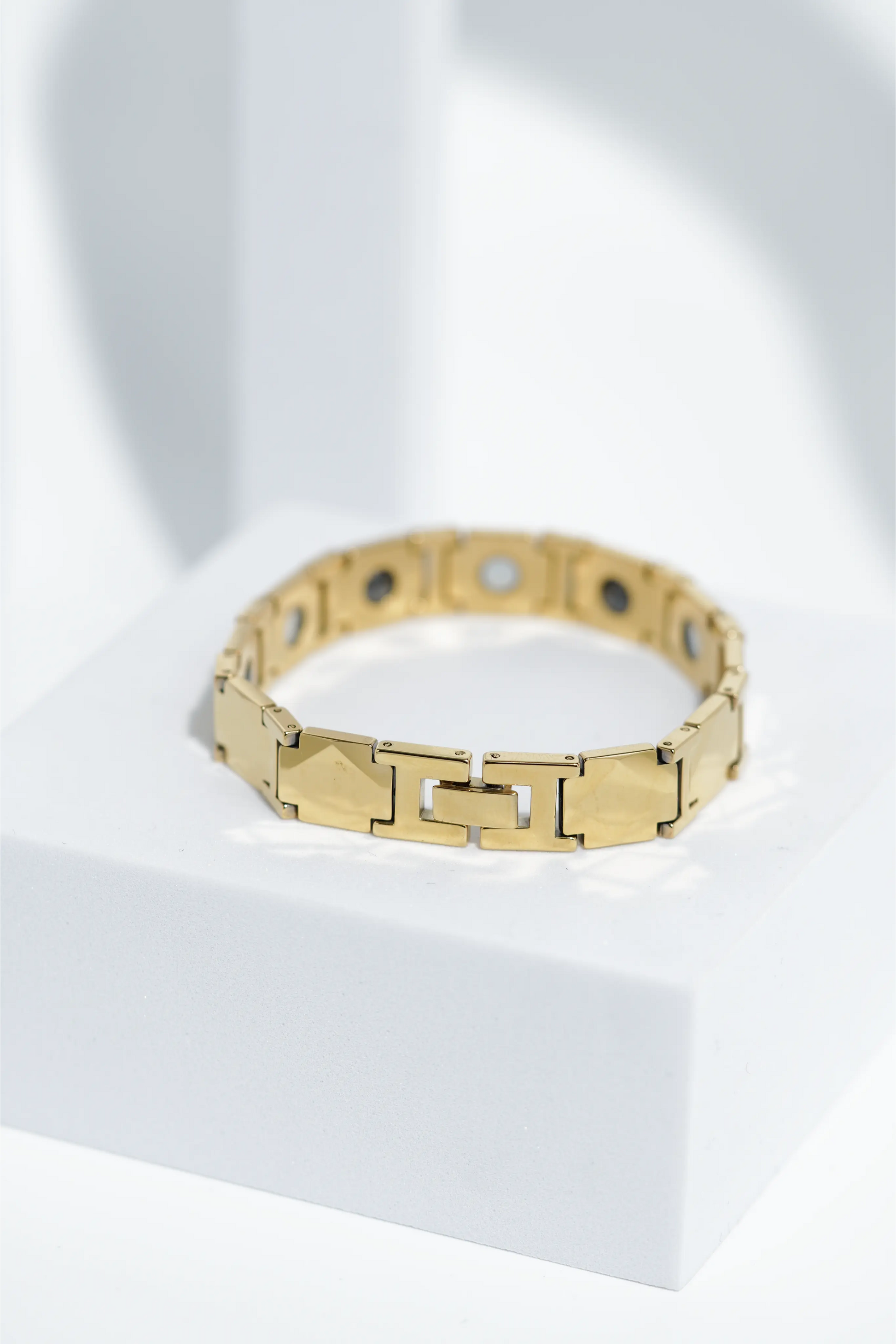 Earth Glow  - Ceramic bracelet for men. worldjewel.in men's bracelets