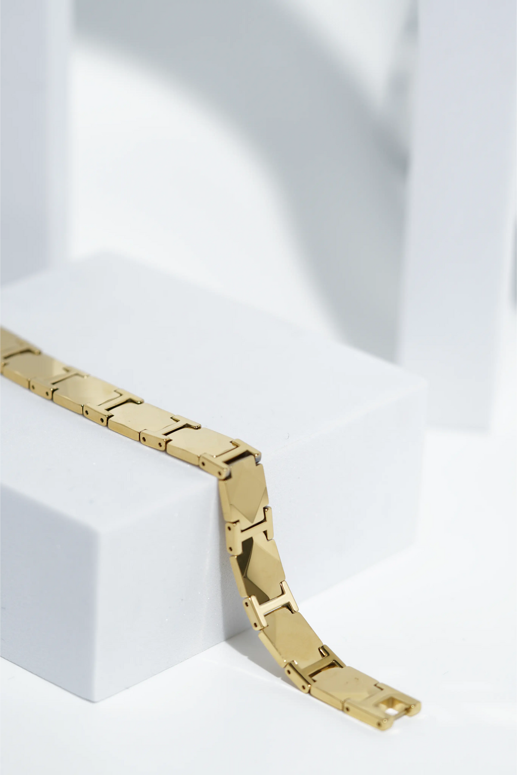 Earth Glow  - Ceramic bracelet for men. worldjewel.in men's bracelets