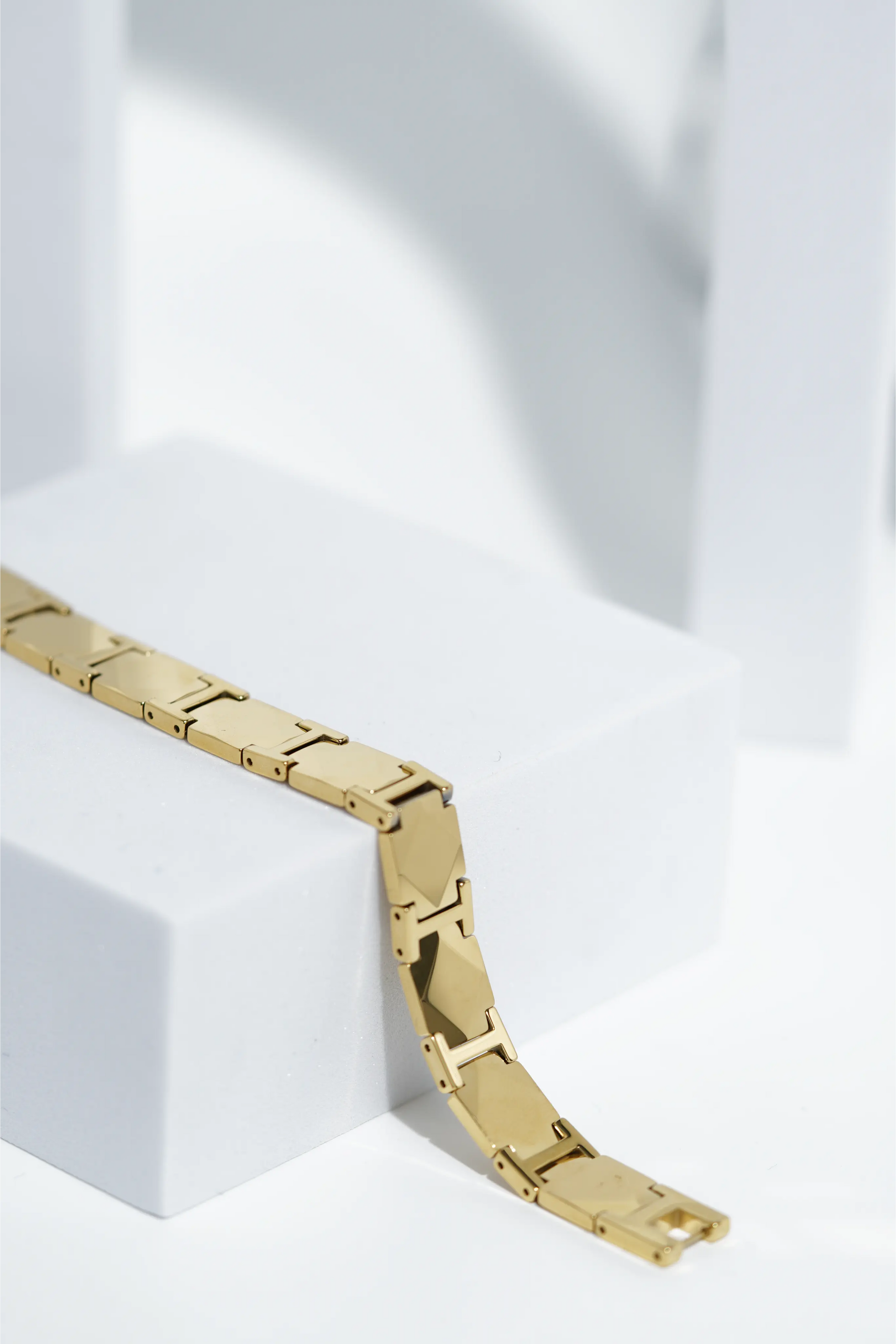 Earth Glow  - Ceramic bracelet for men. worldjewel.in men's bracelets