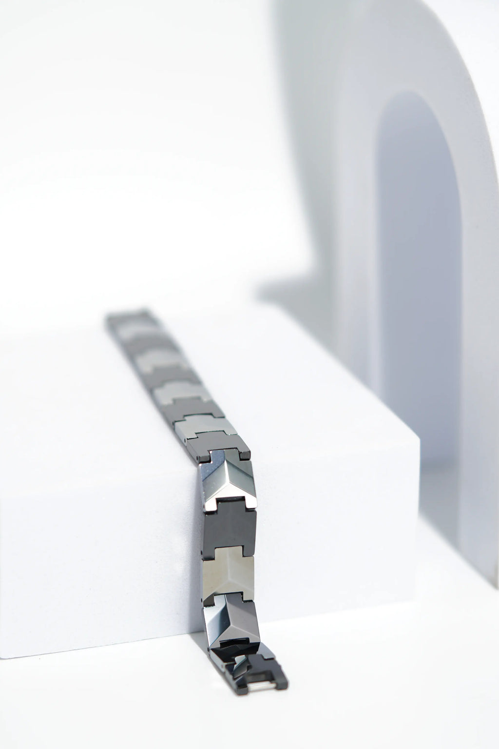 EdgeOne - Ceramic bracelet for men. worldjewel.in men's bracelets