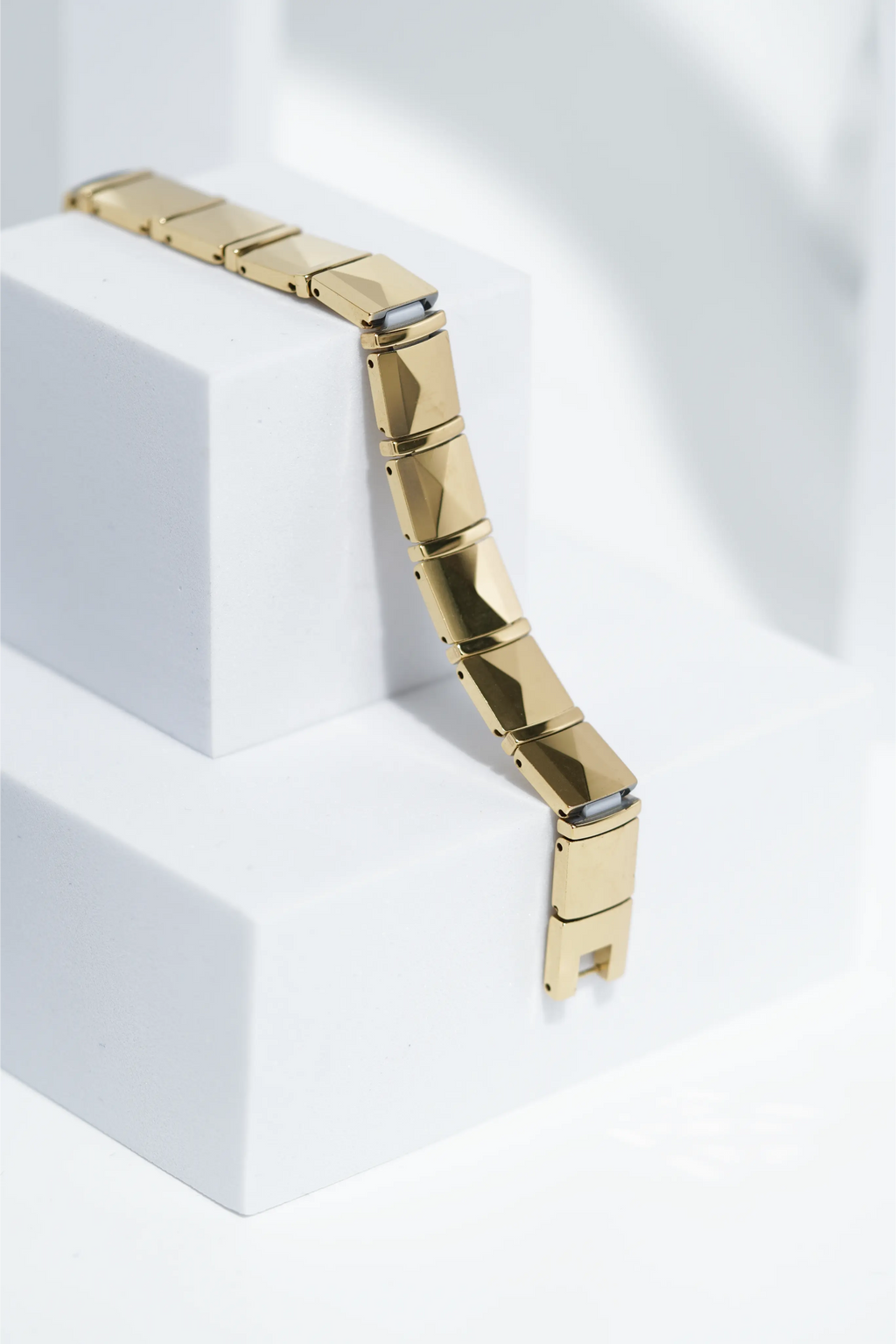 Empress Shine Golden - Ceramic bracelet for men. worldjewel.in men's bracelets
