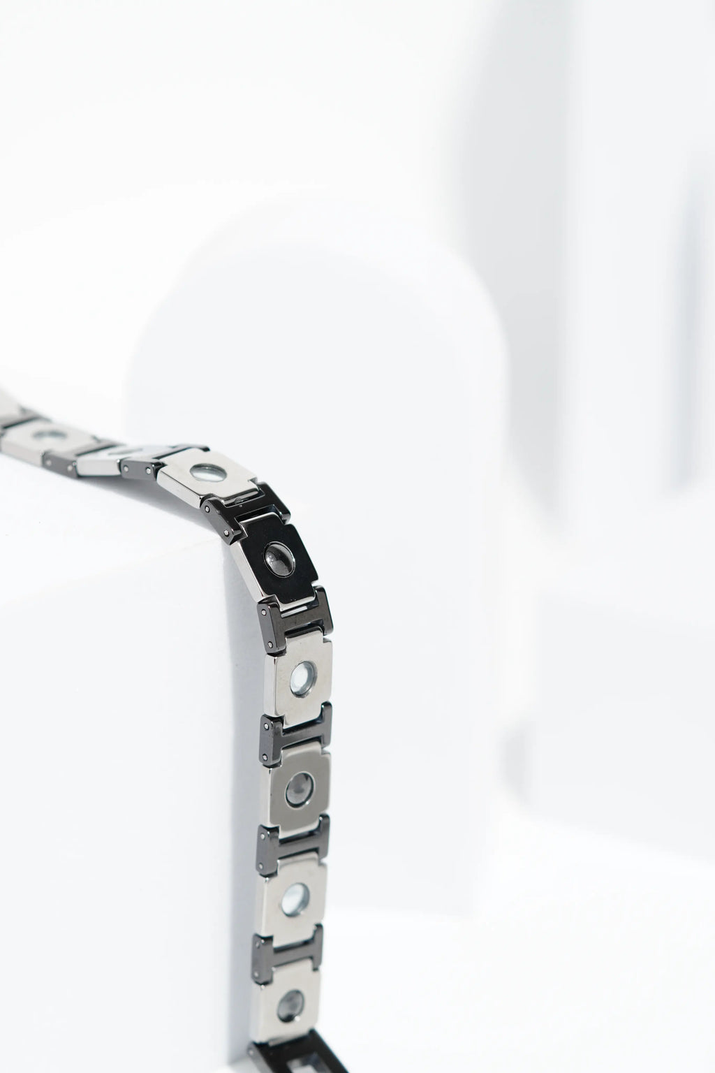 Essent - Ceramic bracelet for men. worldjewel.in men's bracelets