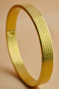 Textured pattern | Men's kada | Stainless steel | Anti-tarnish | worldjewe.in -   men's bracelets Gold