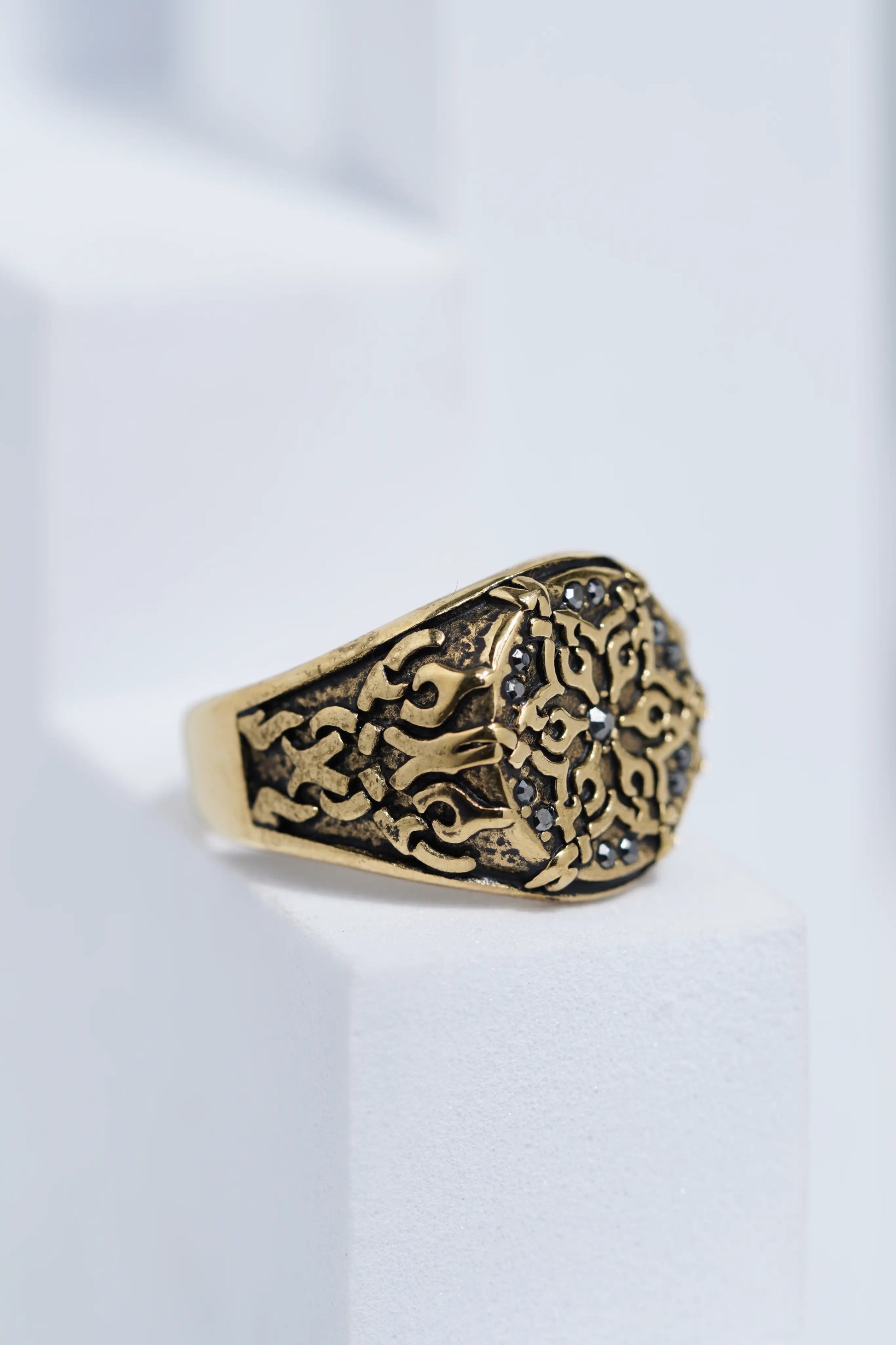 Flowar Golden Ring For Men worldjewel.in men's ring
