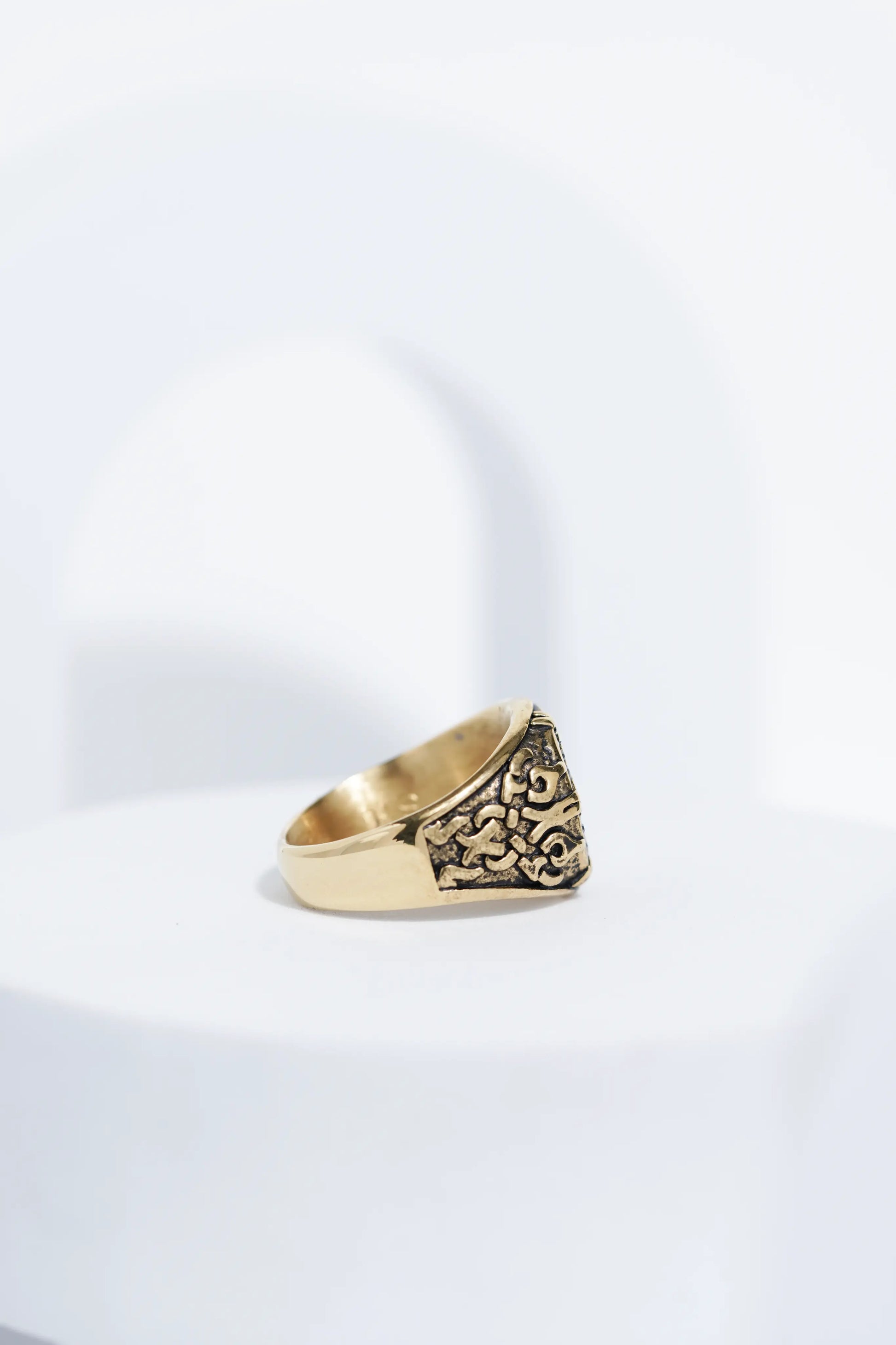 Flowar Golden Ring For Men worldjewel.in men's ring