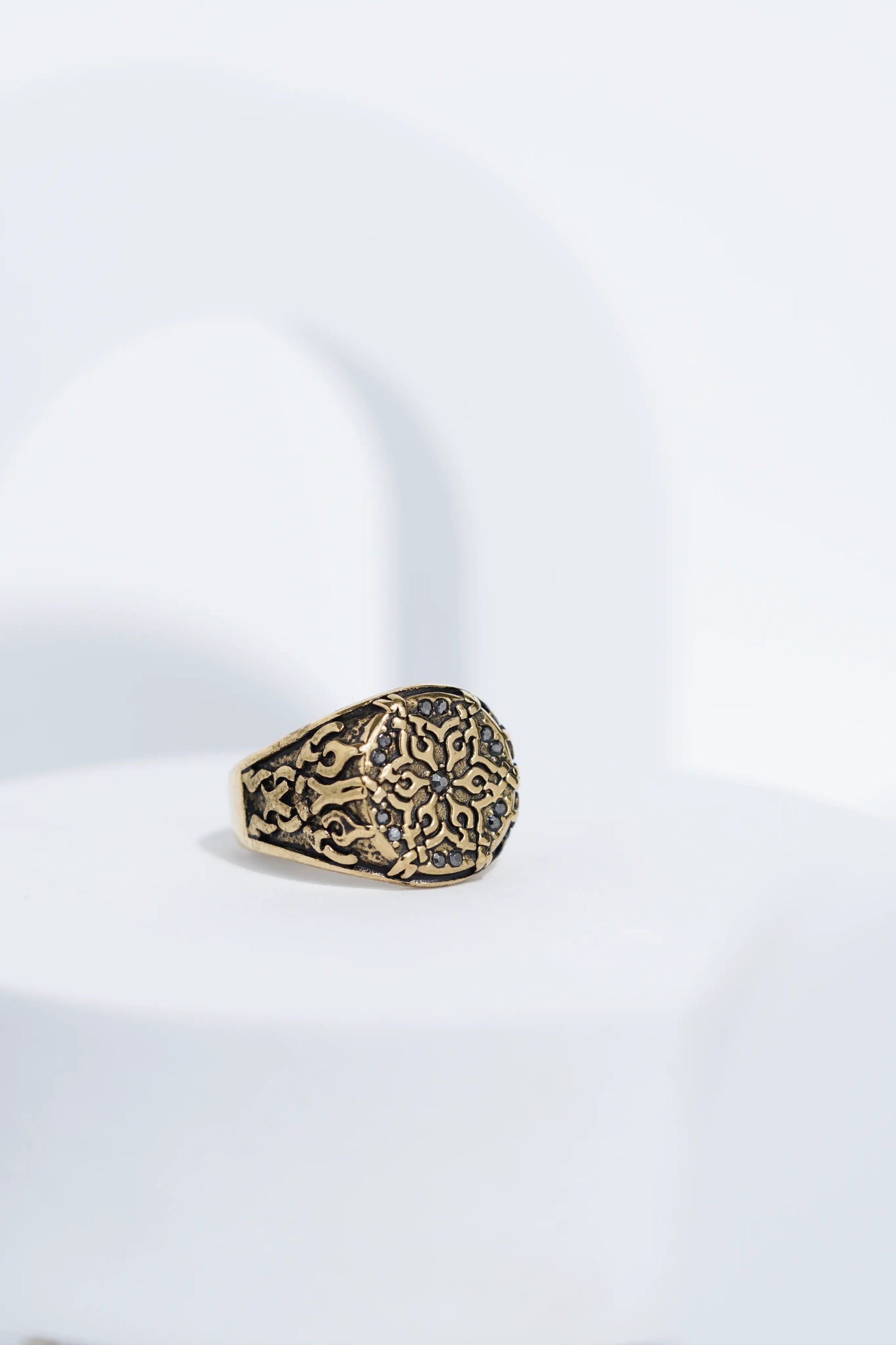 Flowar Golden Ring For Men worldjewel.in men's ring