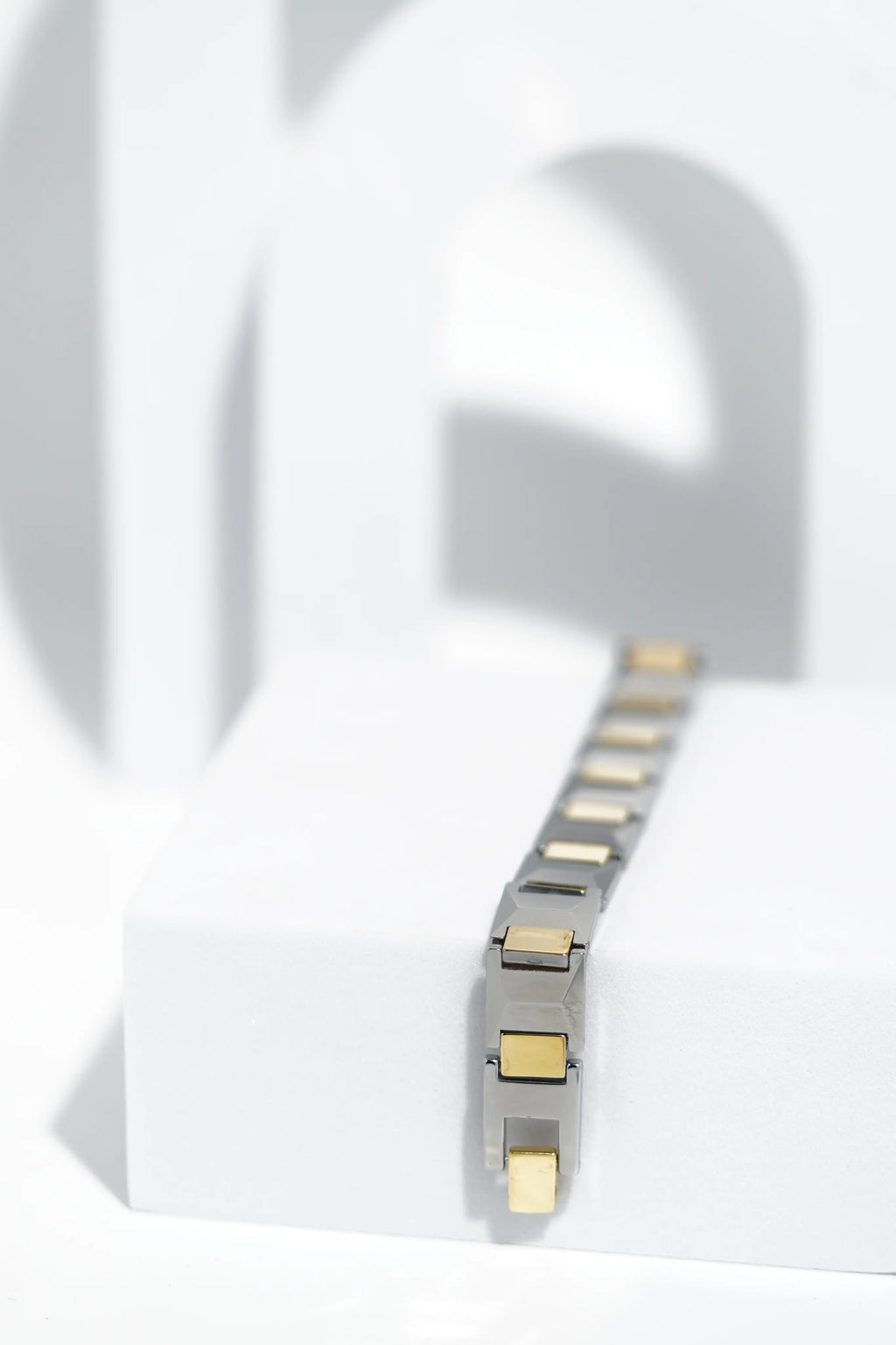 Forma - Ceramic bracelet for men. worldjewel.in men's bracelets