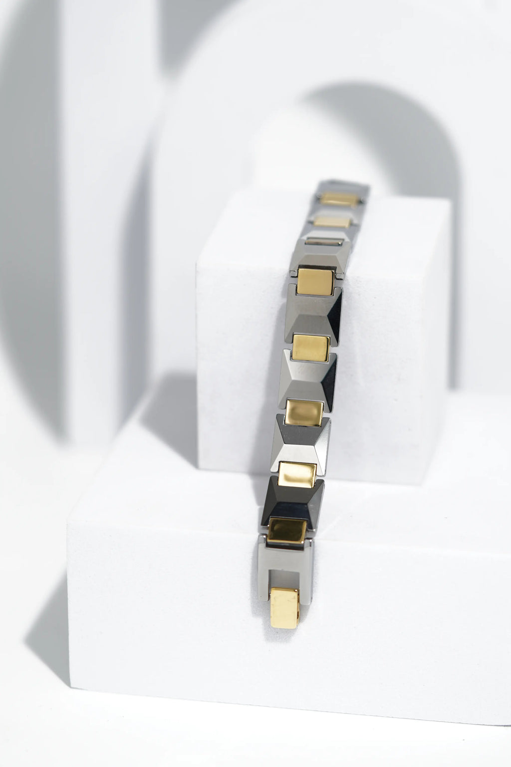 Forma - Ceramic bracelet for men. worldjewel.in men's bracelets