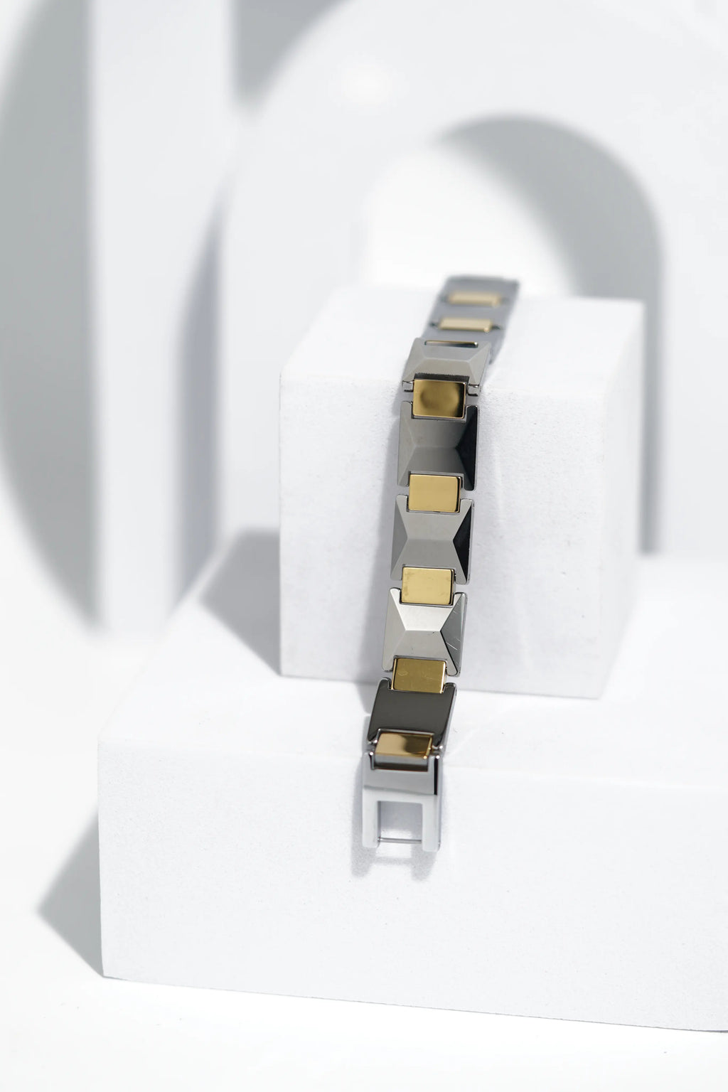 Forma - Ceramic bracelet for men. worldjewel.in men's bracelets