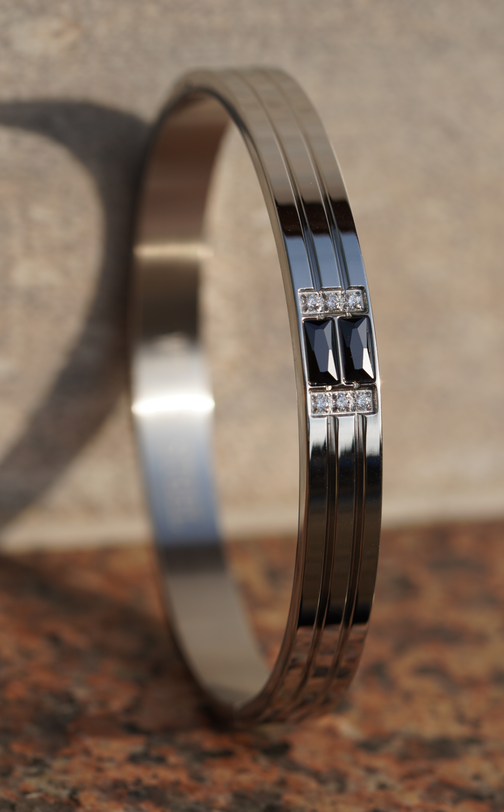 Black Diamond Men Cuff bracelet. worldjewel.in men's bracelets