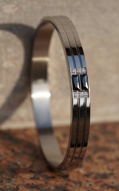 Black Diamond Men Cuff bracelet. worldjewel.in men's bracelets