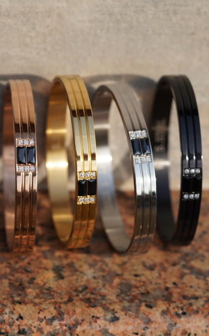 Black Diamond Men Cuff bracelet. worldjewel.in men's bracelets