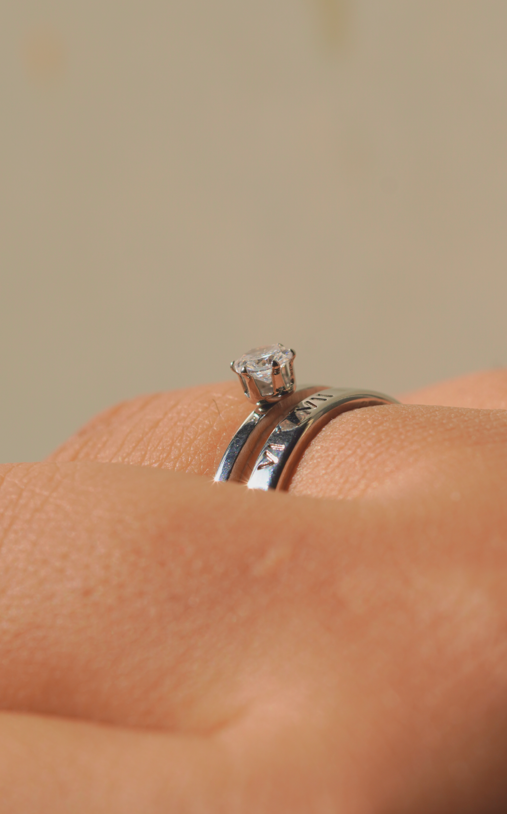 Roman Solitaire ring for women - worldjewel.in
